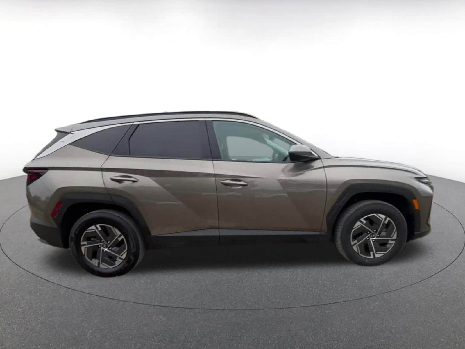 Thumbnail: 2025 Hyundai Tucson - 17