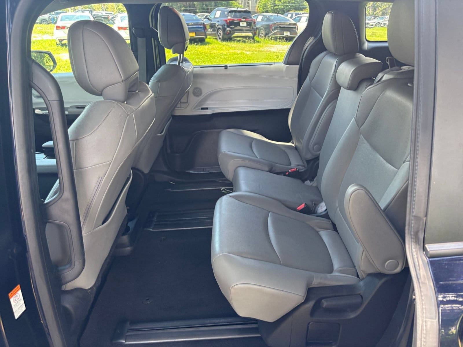 Thumbnail: 2025 Toyota Sienna - 28