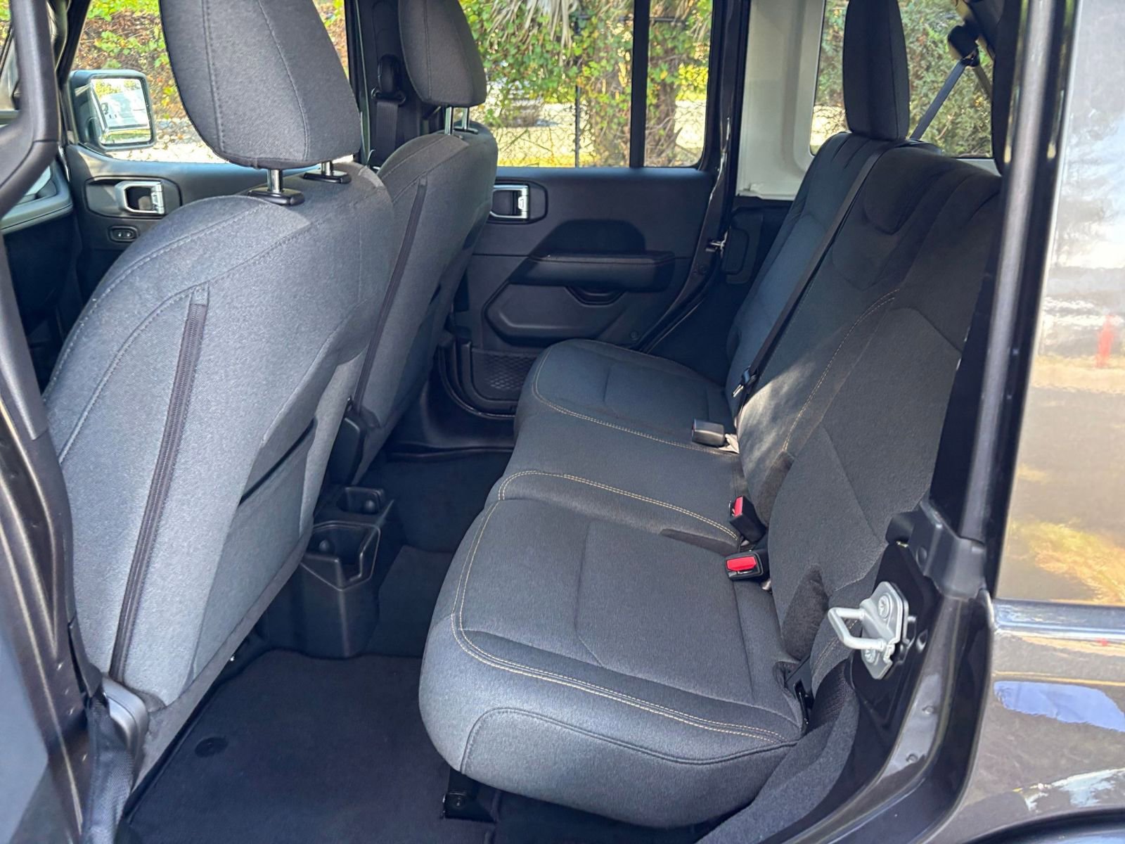 Thumbnail: 2025 Jeep Wrangler - 25