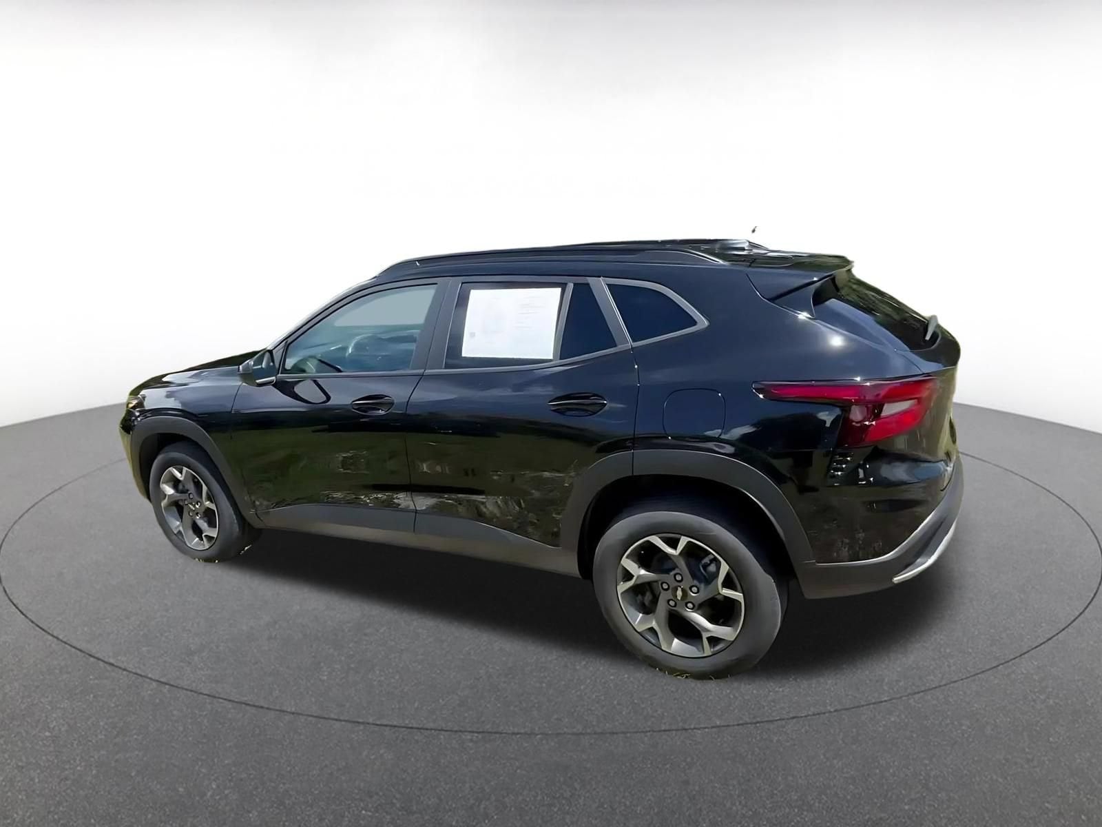 Thumbnail: 2025 Chevrolet Trax - 9