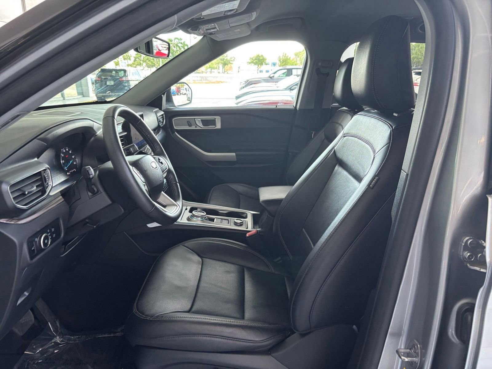 Thumbnail: 2023 Ford Explorer - 27