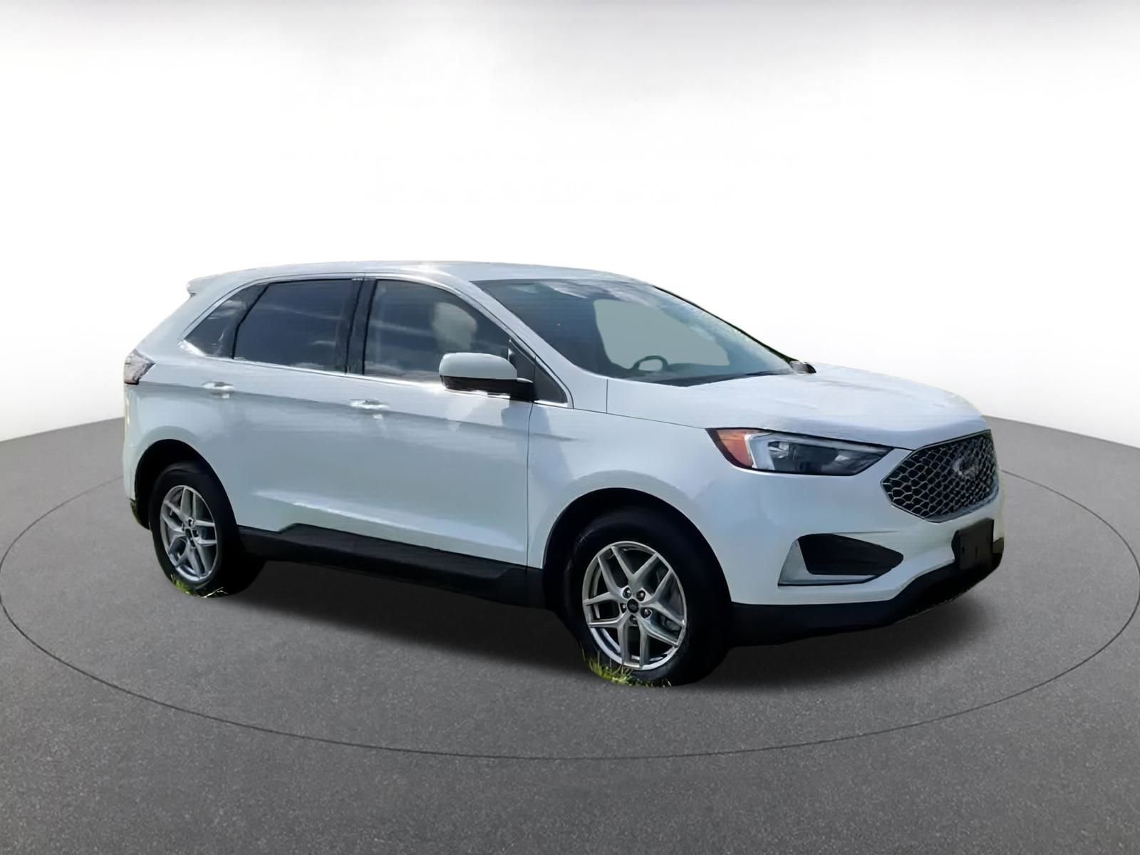 Thumbnail: 2023 Ford Edge - 2