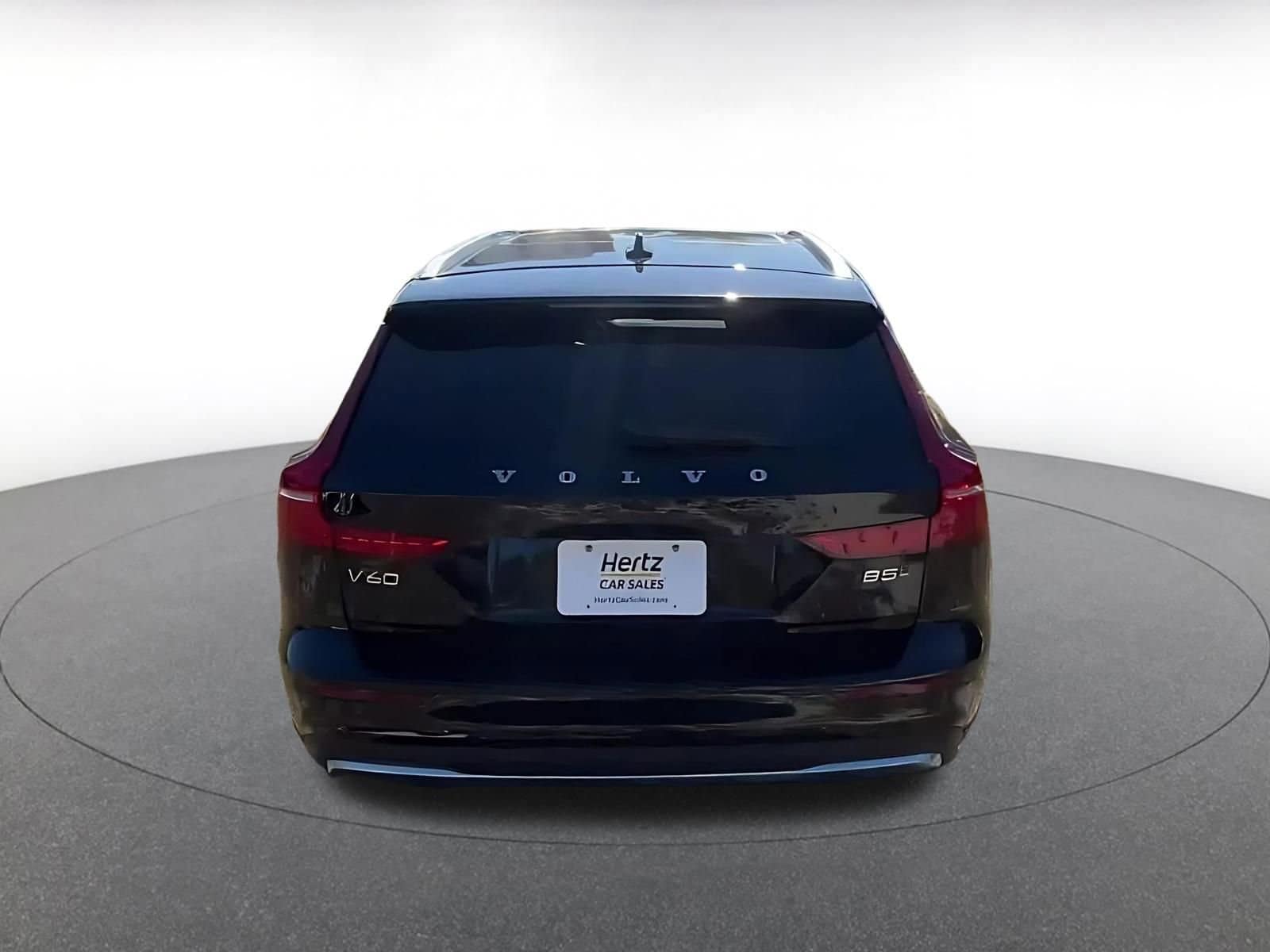 Thumbnail: 2025 Volvo S60 - 12