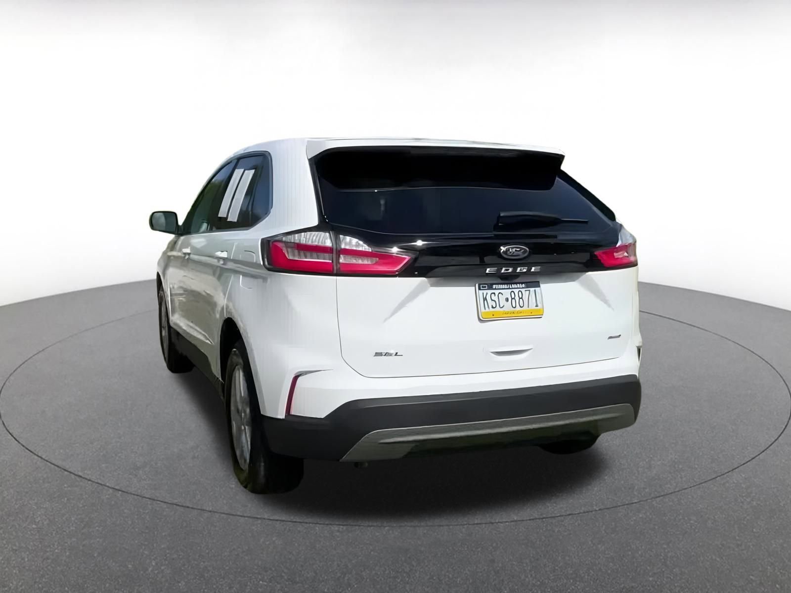 Thumbnail: 2023 Ford Edge - 11