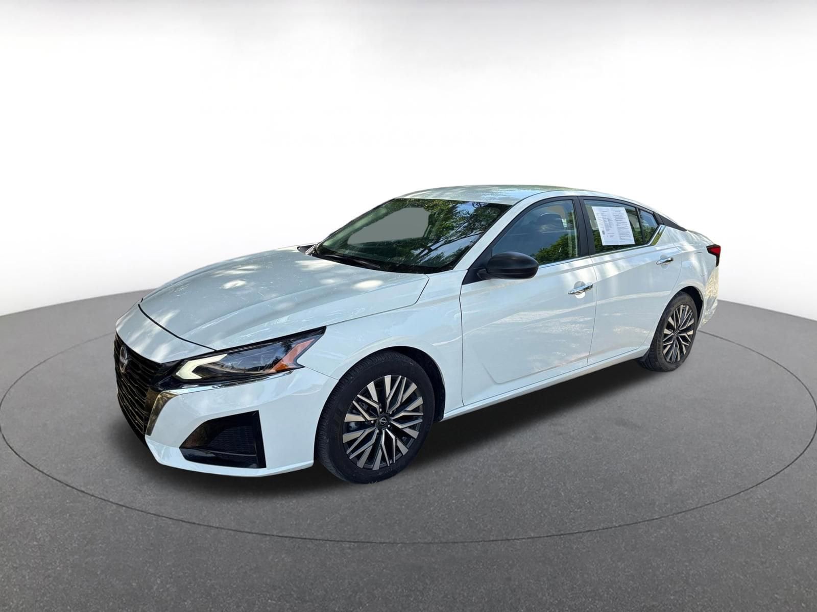 Thumbnail: 2025 Nissan Altima - 4