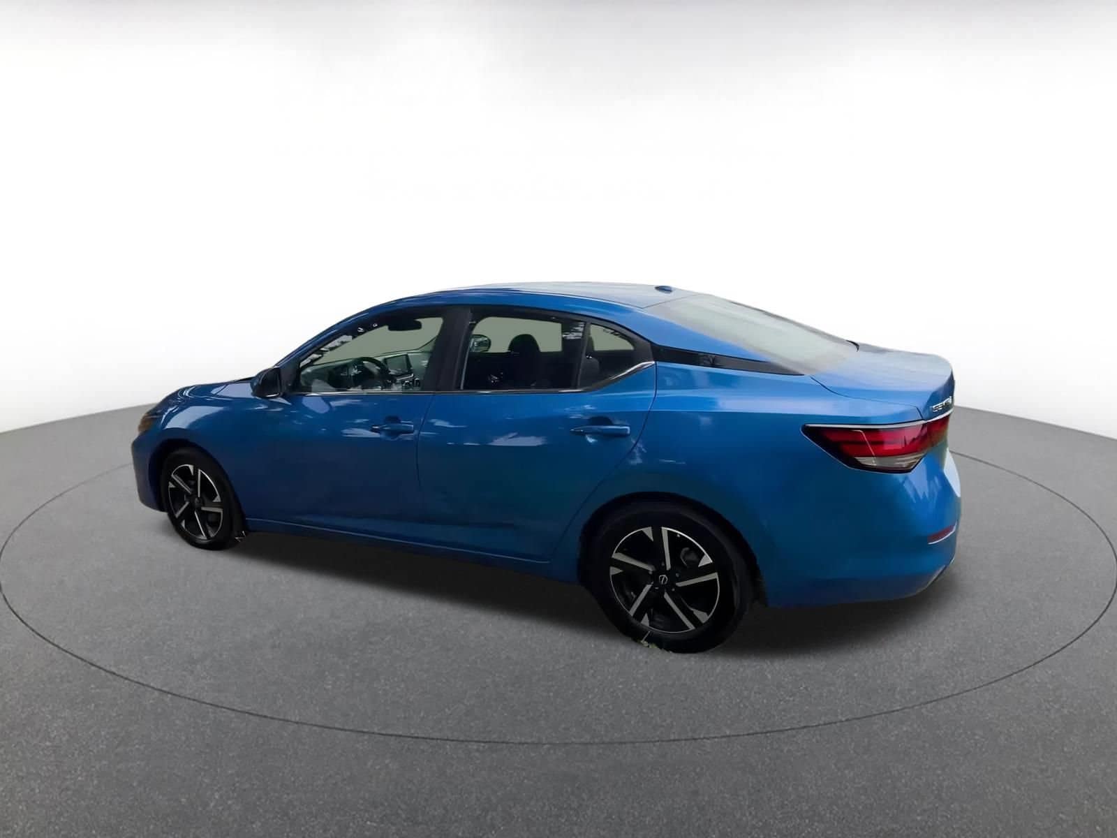 Thumbnail: 2024 Nissan Sentra - 10