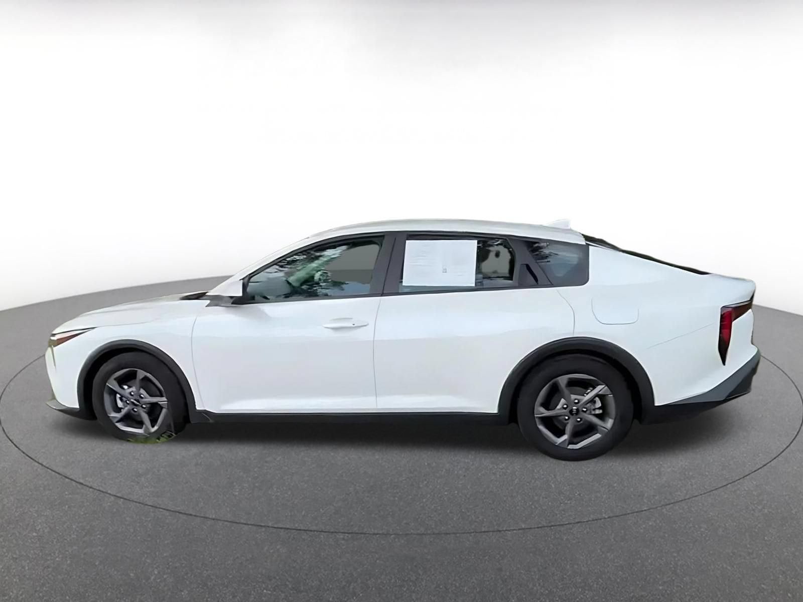 Thumbnail: 2025 Kia K4 - 10