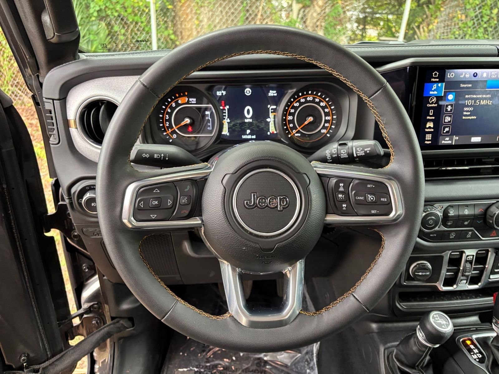 Thumbnail: 2025 Jeep Wrangler - 28