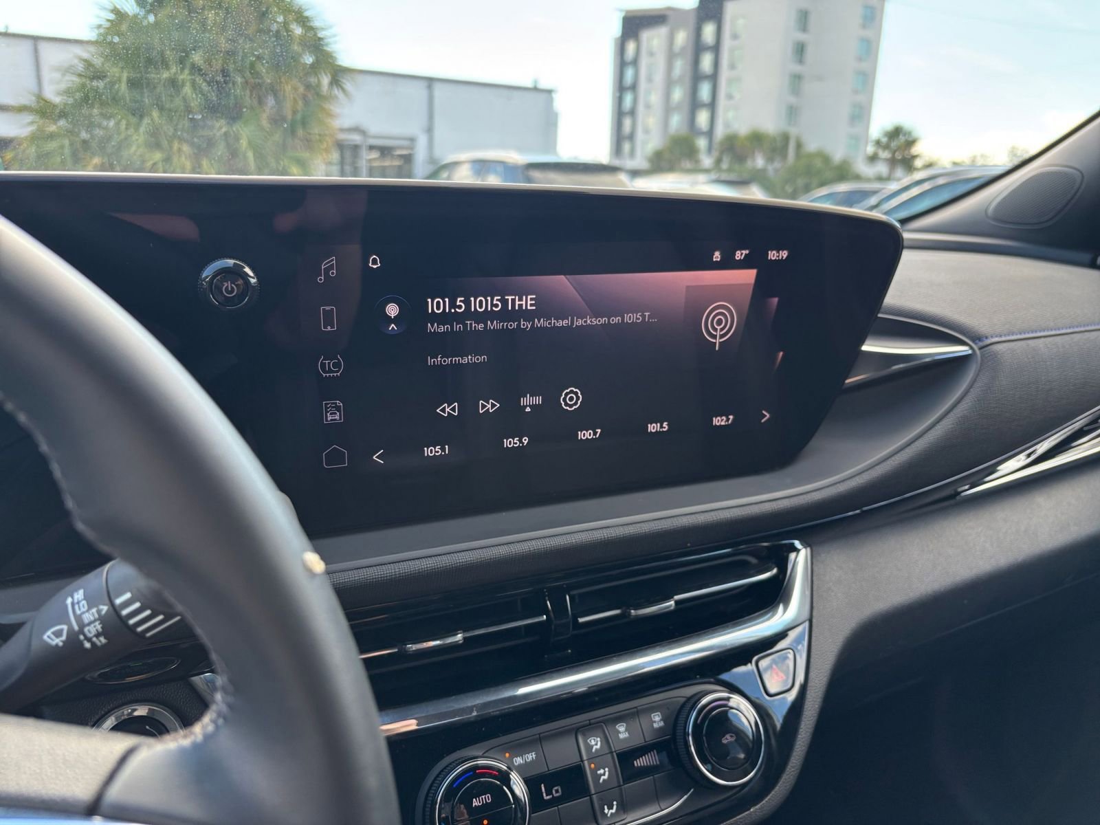 Thumbnail: 2025 Buick Envista - 21