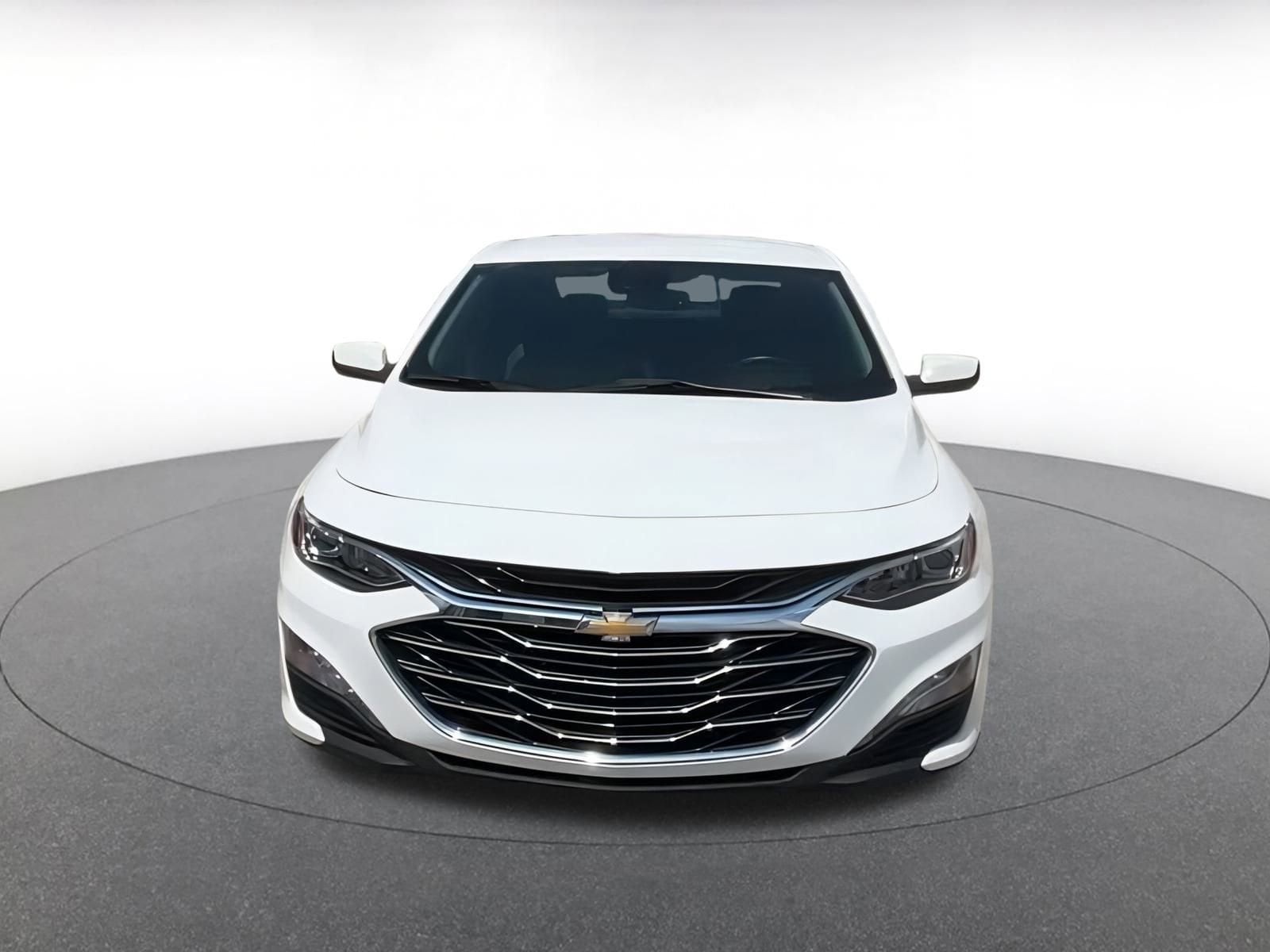 Thumbnail: 2024 Chevrolet Malibu - 4