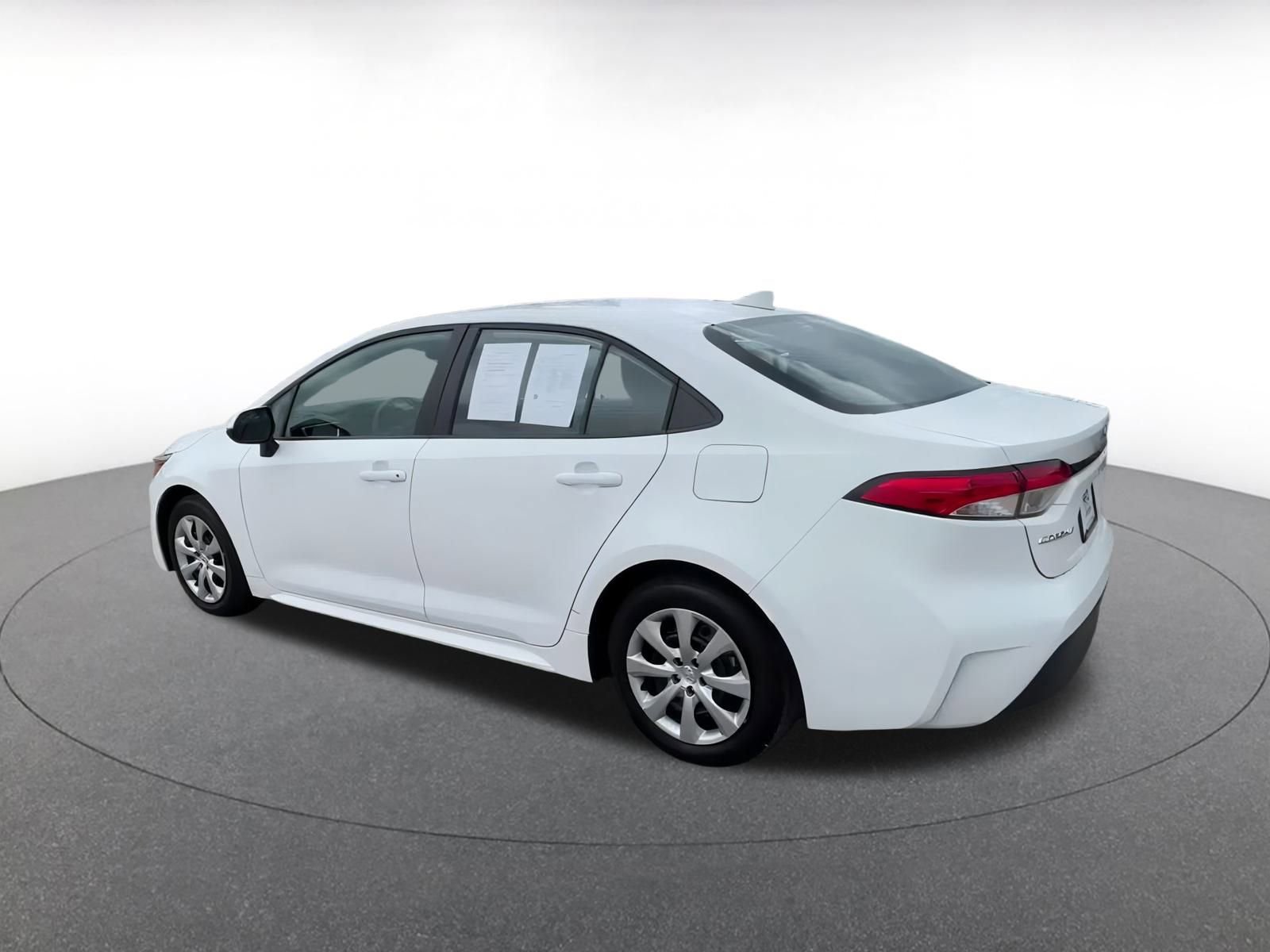 Thumbnail: 2024 Toyota Corolla - 10