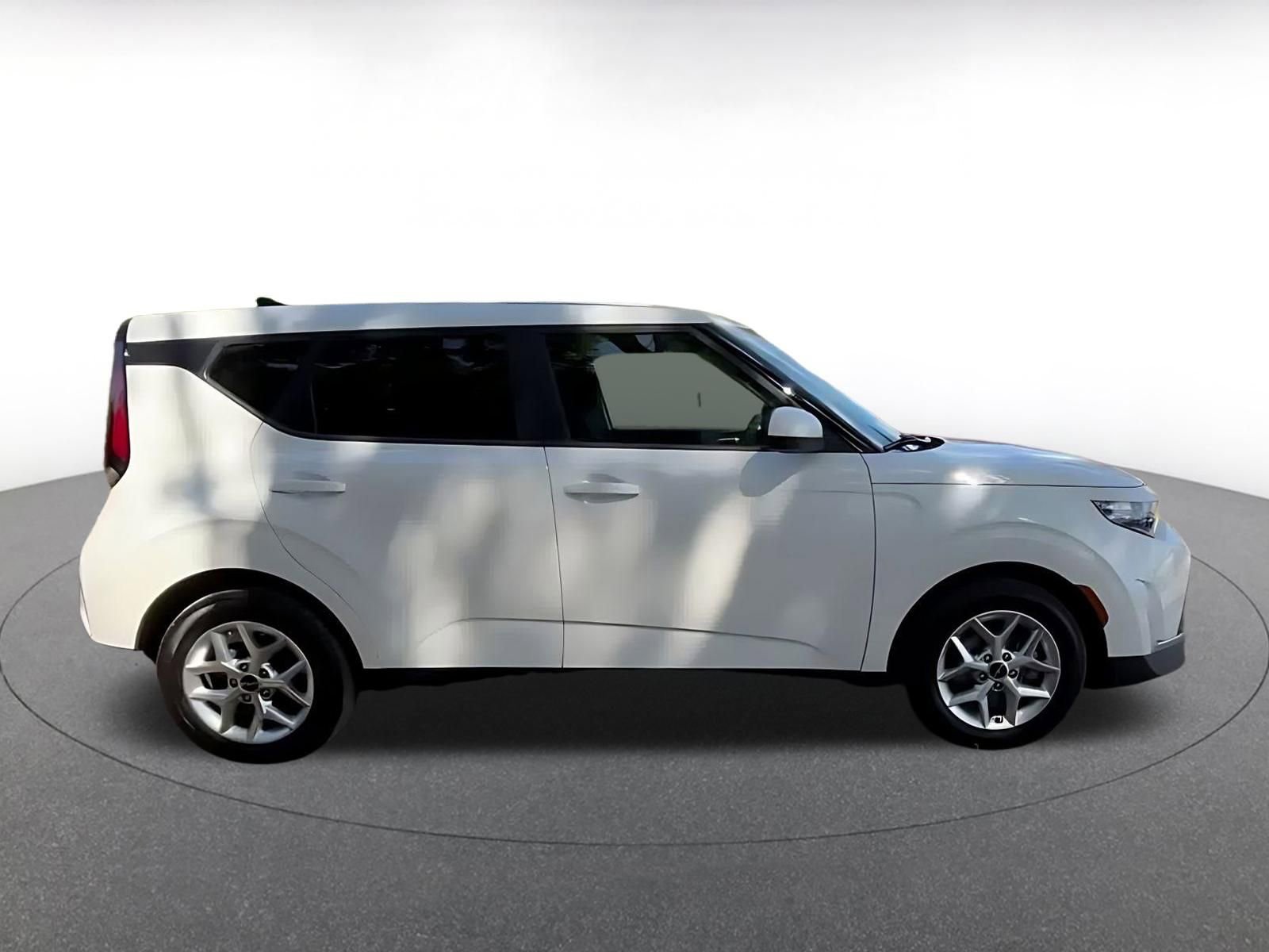 Thumbnail: 2025 Kia Soul - 16