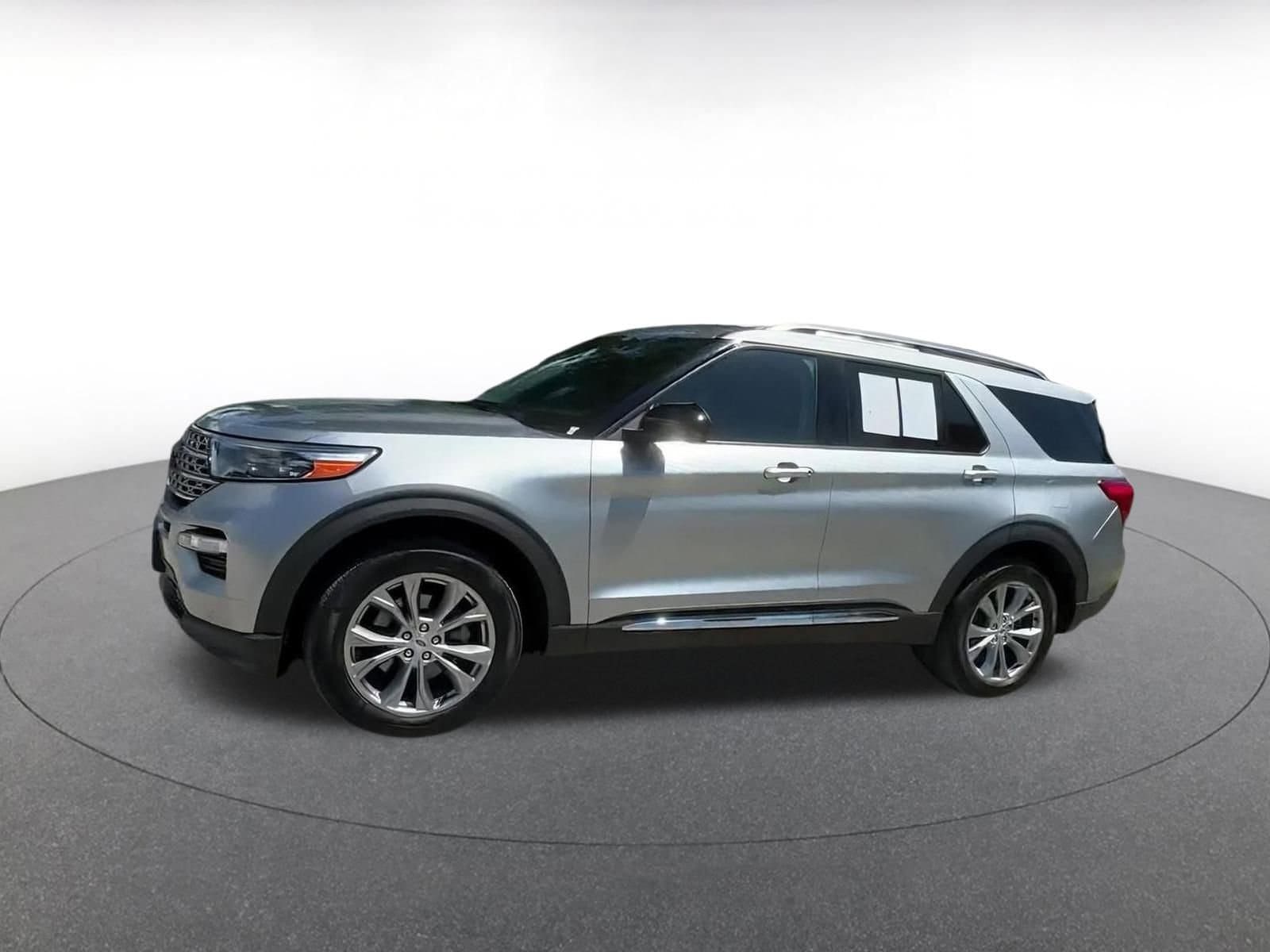 Thumbnail: 2023 Ford Explorer - 8