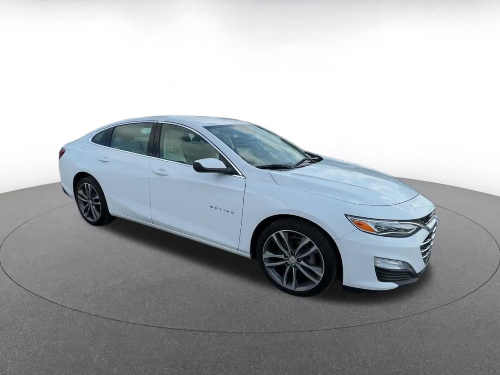 Thumbnail: 2024 Chevrolet Malibu - 2