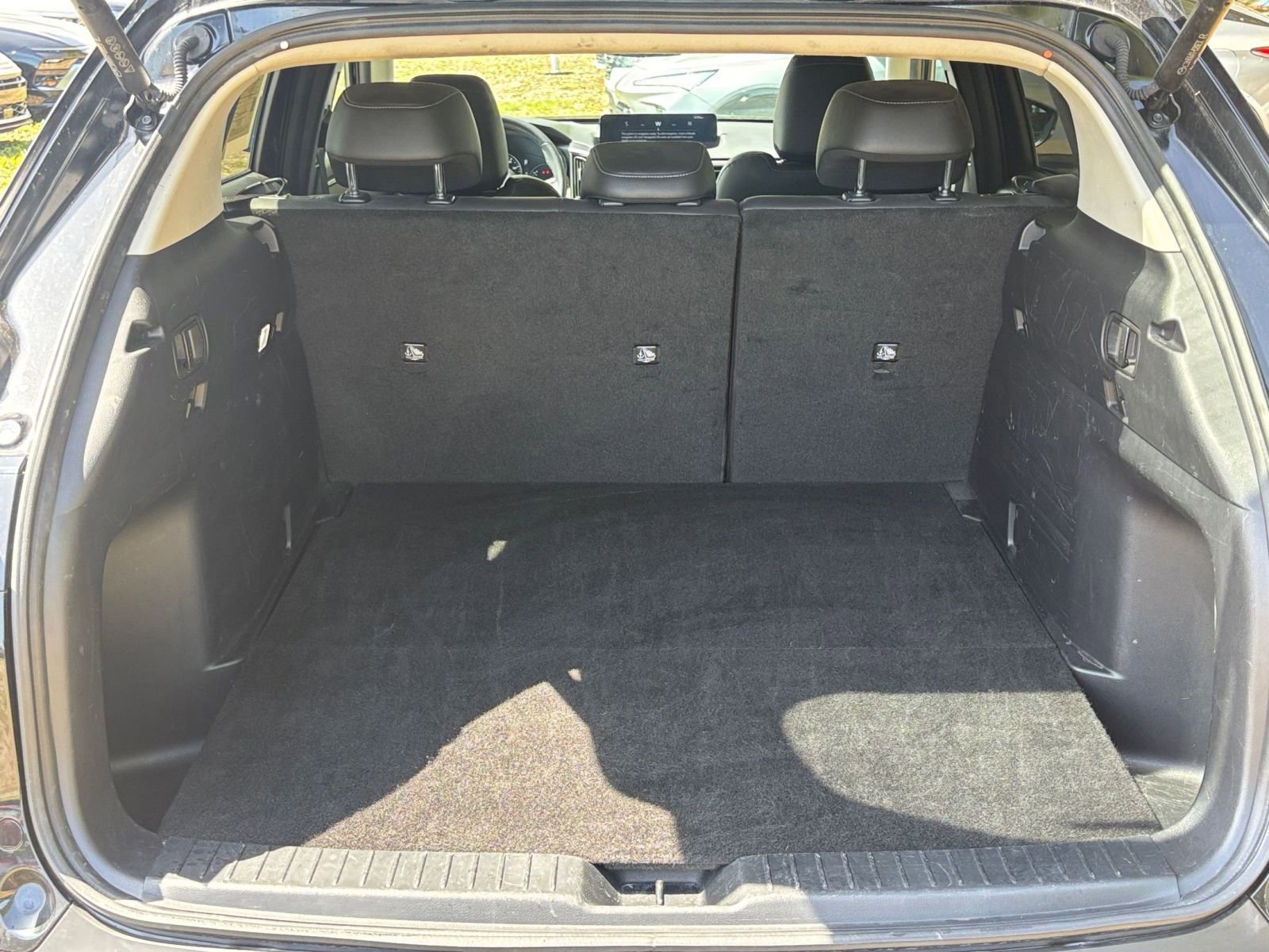 Thumbnail: 2025 Mazda CX-50 - 33