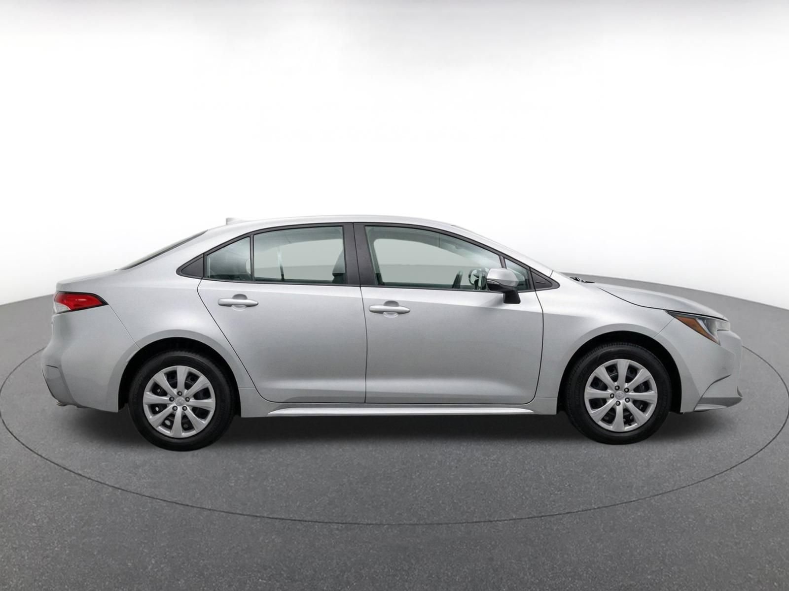 Thumbnail: 2025 Toyota Corolla - 10