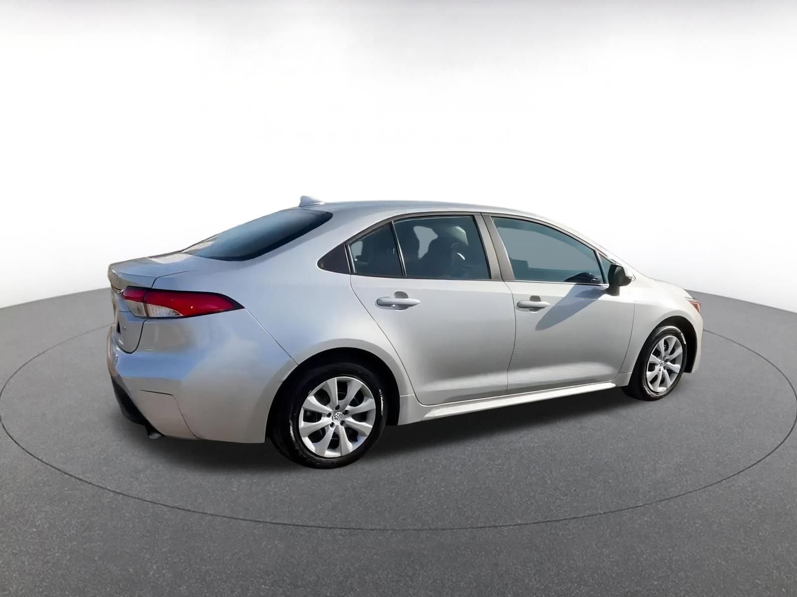 Thumbnail: 2025 Toyota Corolla - 16