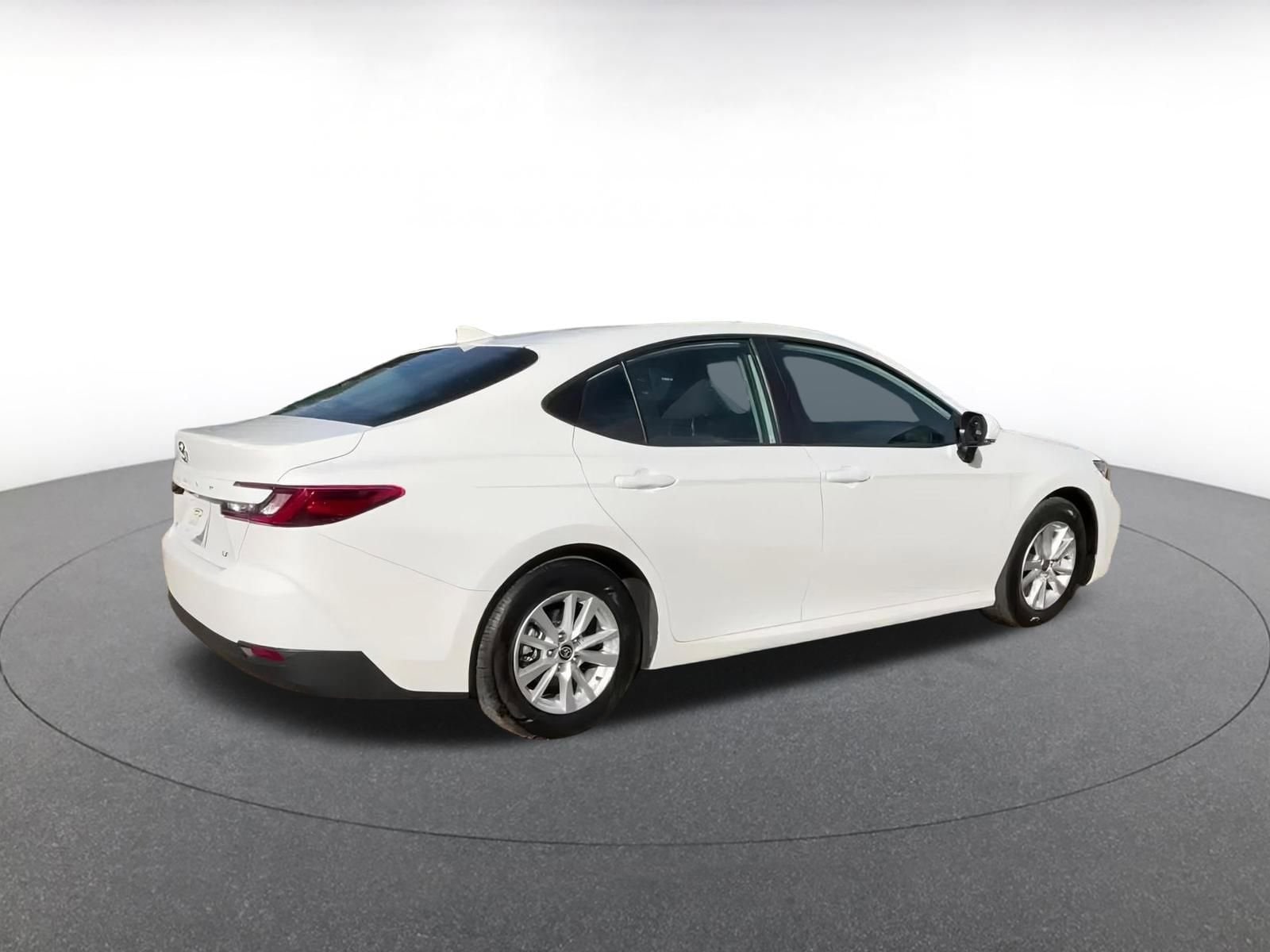 Thumbnail: 2025 Toyota Camry - 15