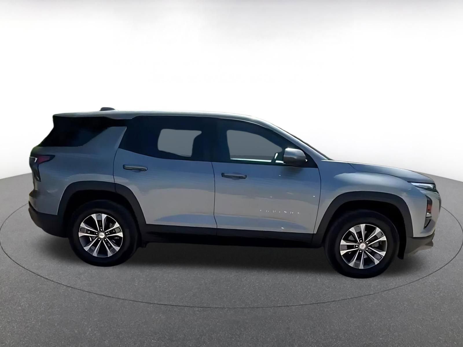 Thumbnail: 2025 Chevrolet Equinox - 16