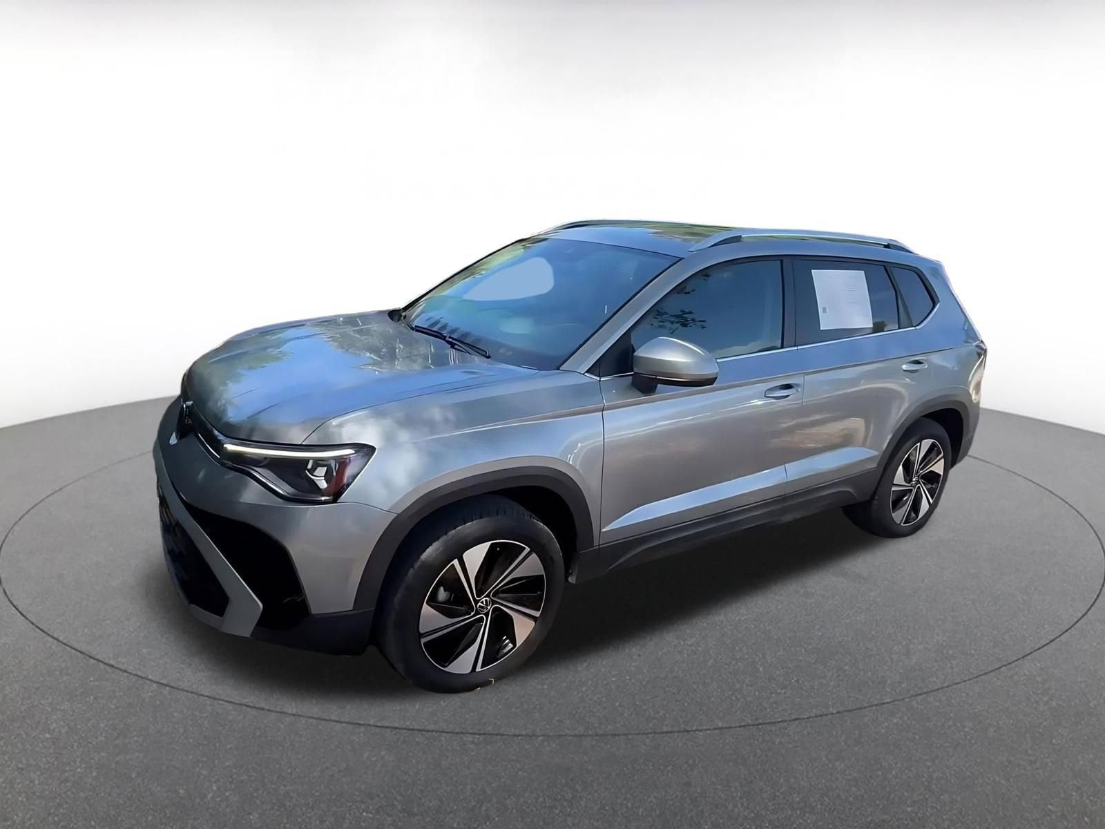 Thumbnail: 2025 Volkswagen Taos - 8