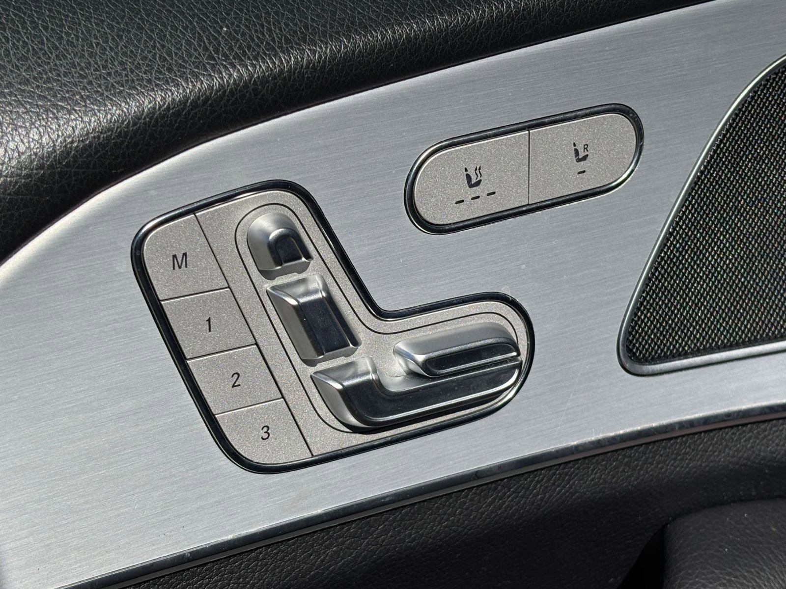 Thumbnail: 2024 Mercedes-Benz GLE - 23