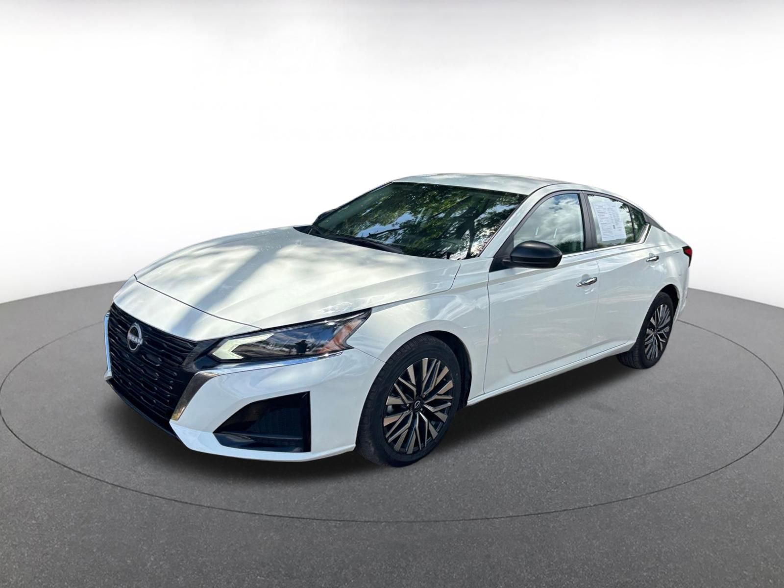 Thumbnail: 2025 Nissan Altima - 4