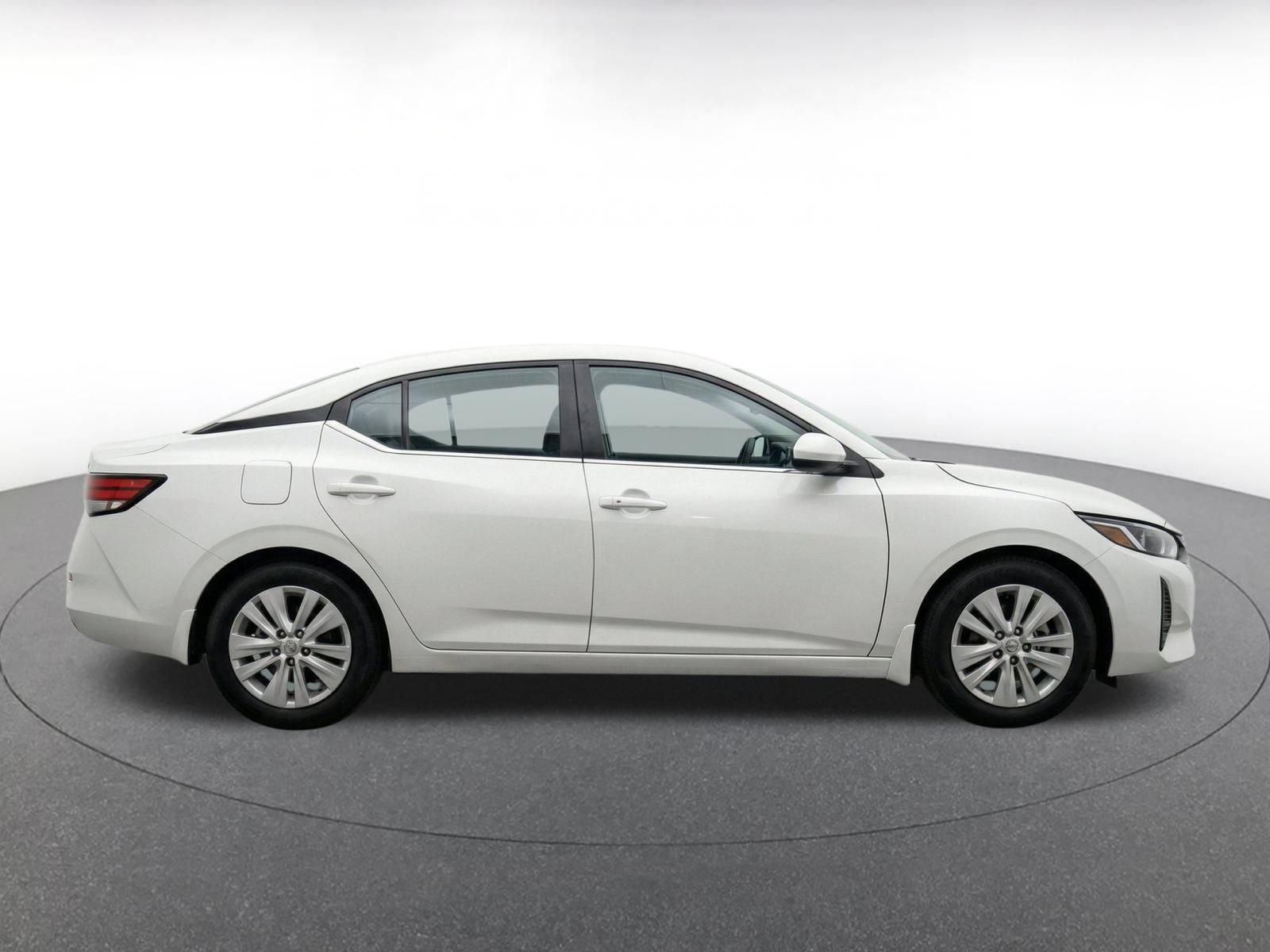 Thumbnail: 2025 Nissan Sentra - 14