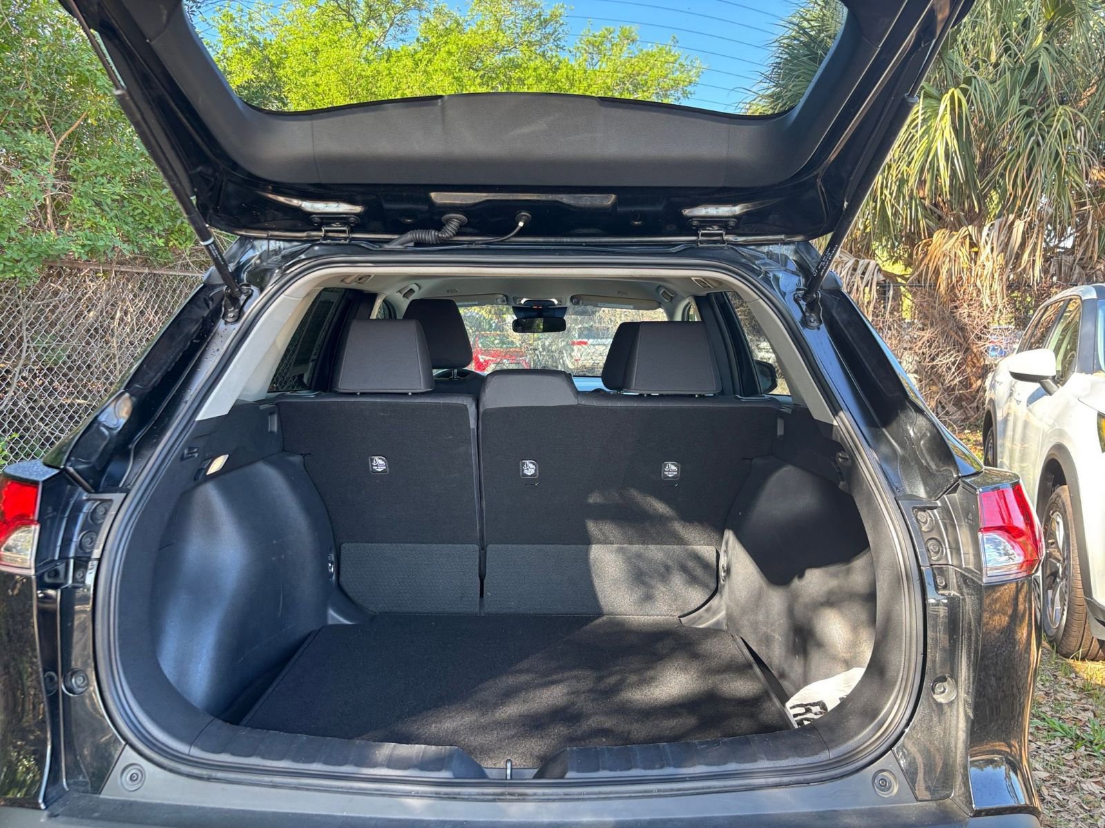 Thumbnail: 2025 Toyota Corolla Cross - 32