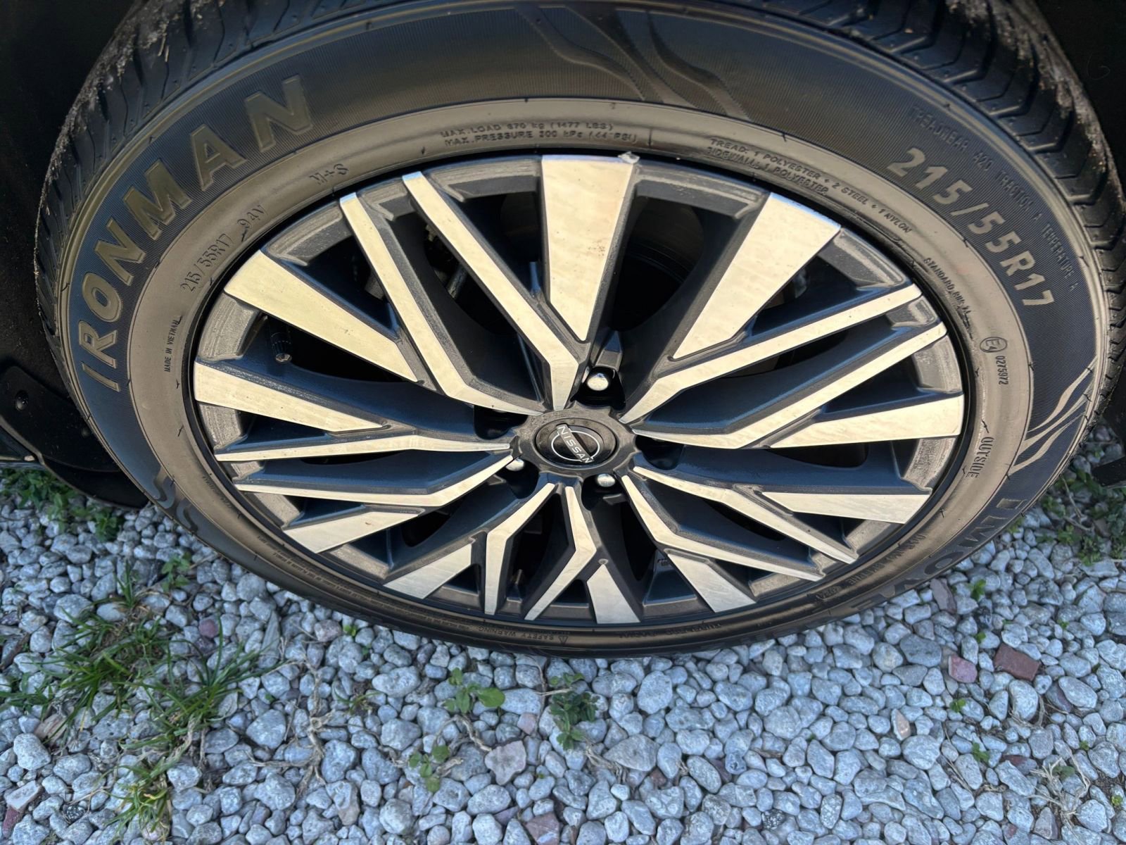 Thumbnail: 2025 Nissan Altima - 31