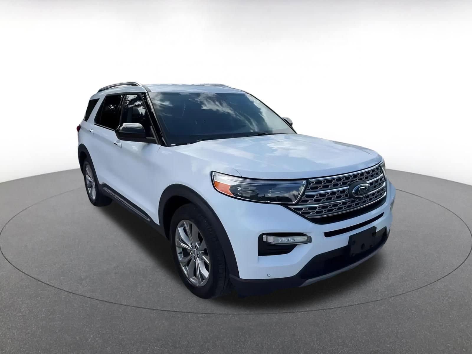 Thumbnail: 2023 Ford Explorer - 3