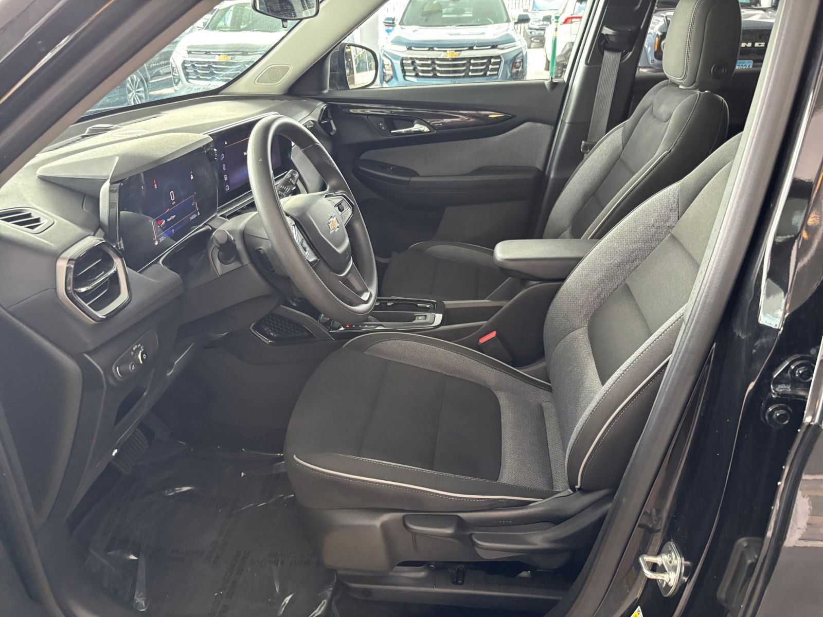 Thumbnail: 2025 Chevrolet TrailBlazer - 25