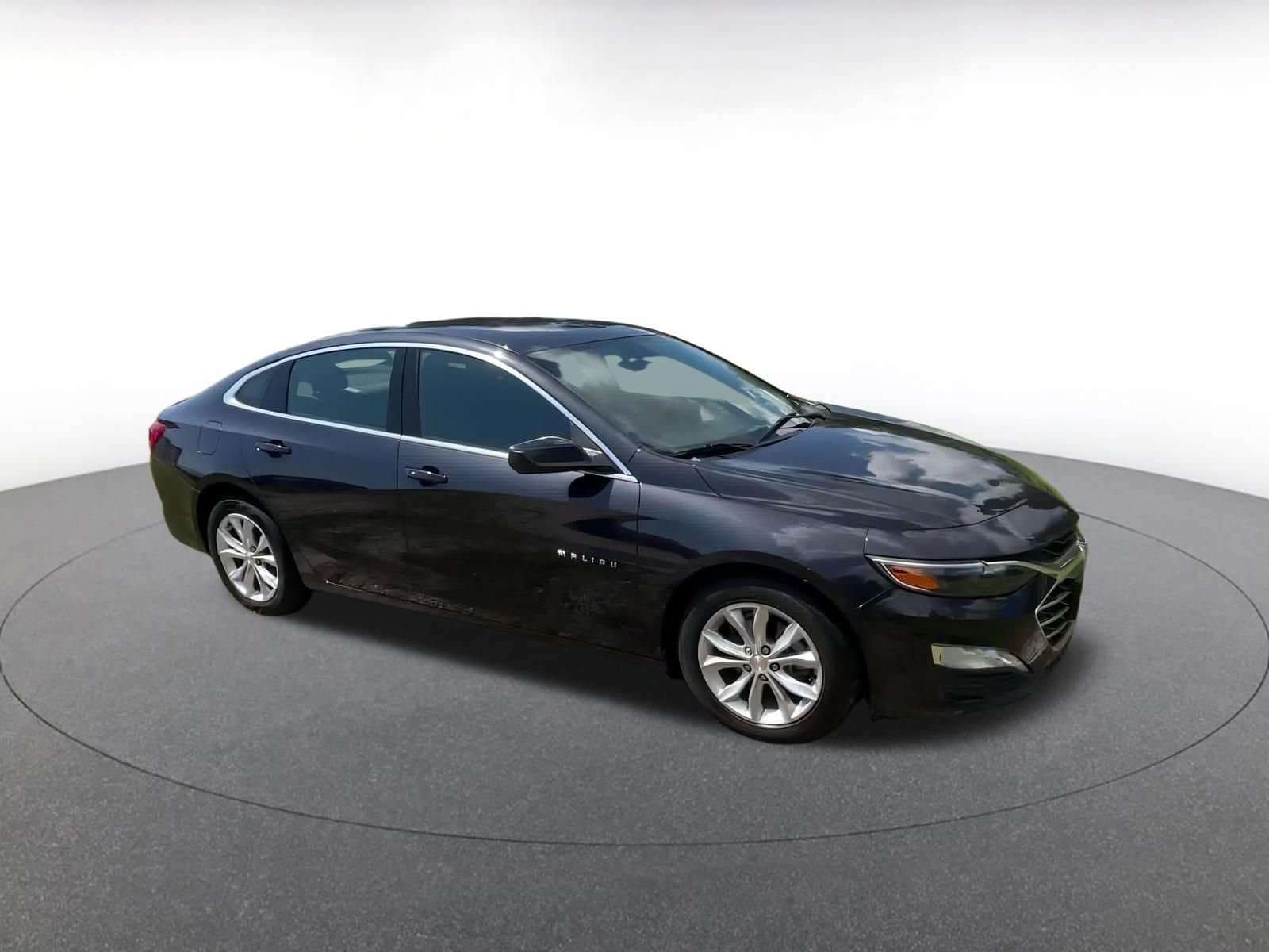 Thumbnail: 2023 Chevrolet Malibu - 2