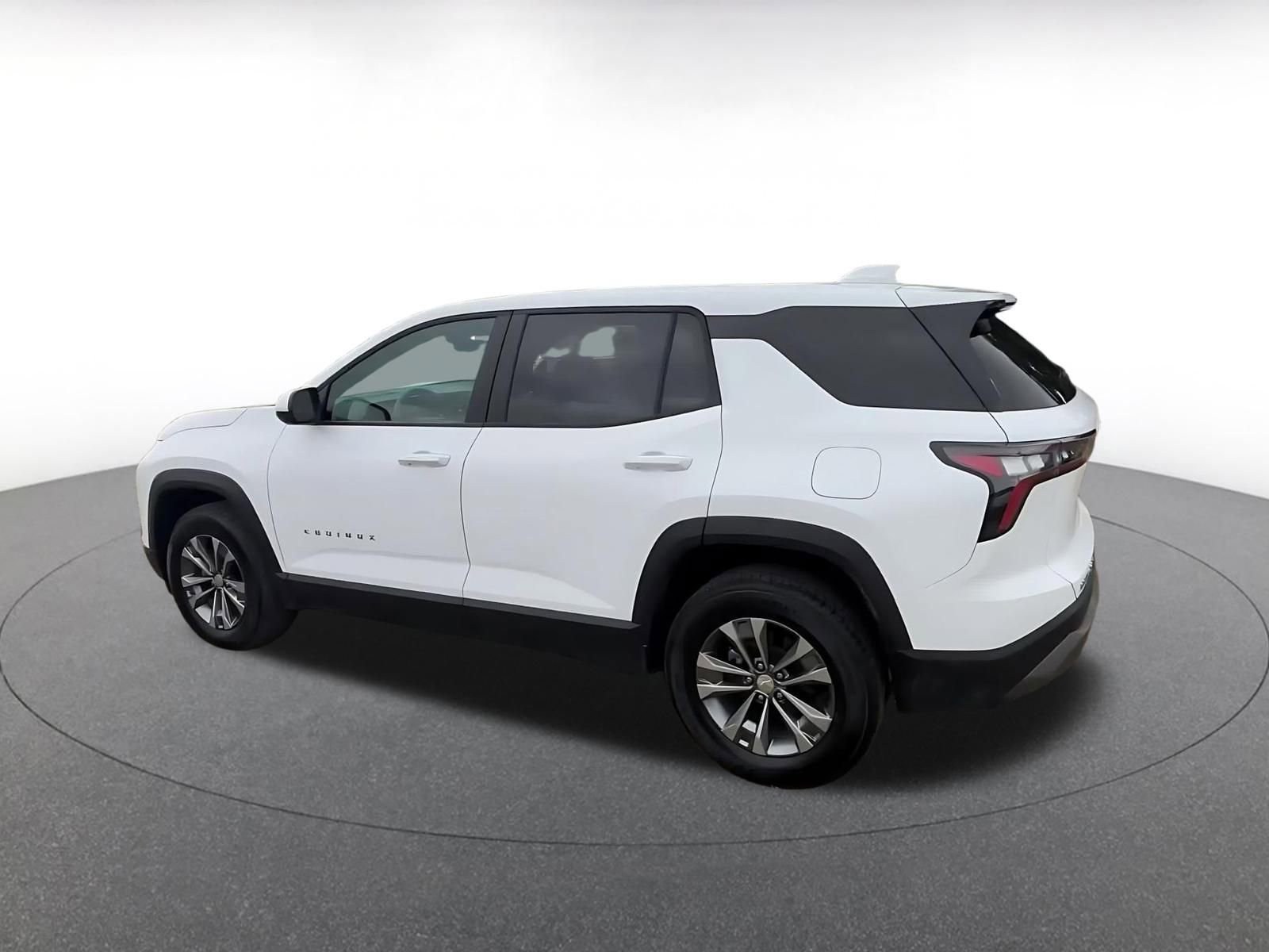 Thumbnail: 2025 Chevrolet Equinox - 10