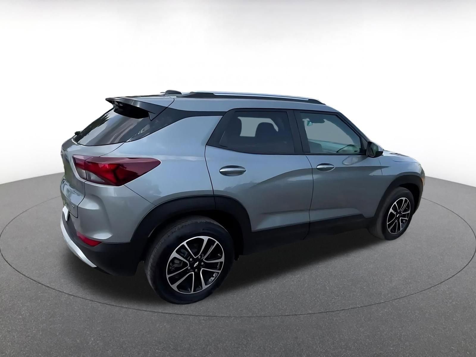 Thumbnail: 2025 Chevrolet TrailBlazer - 14