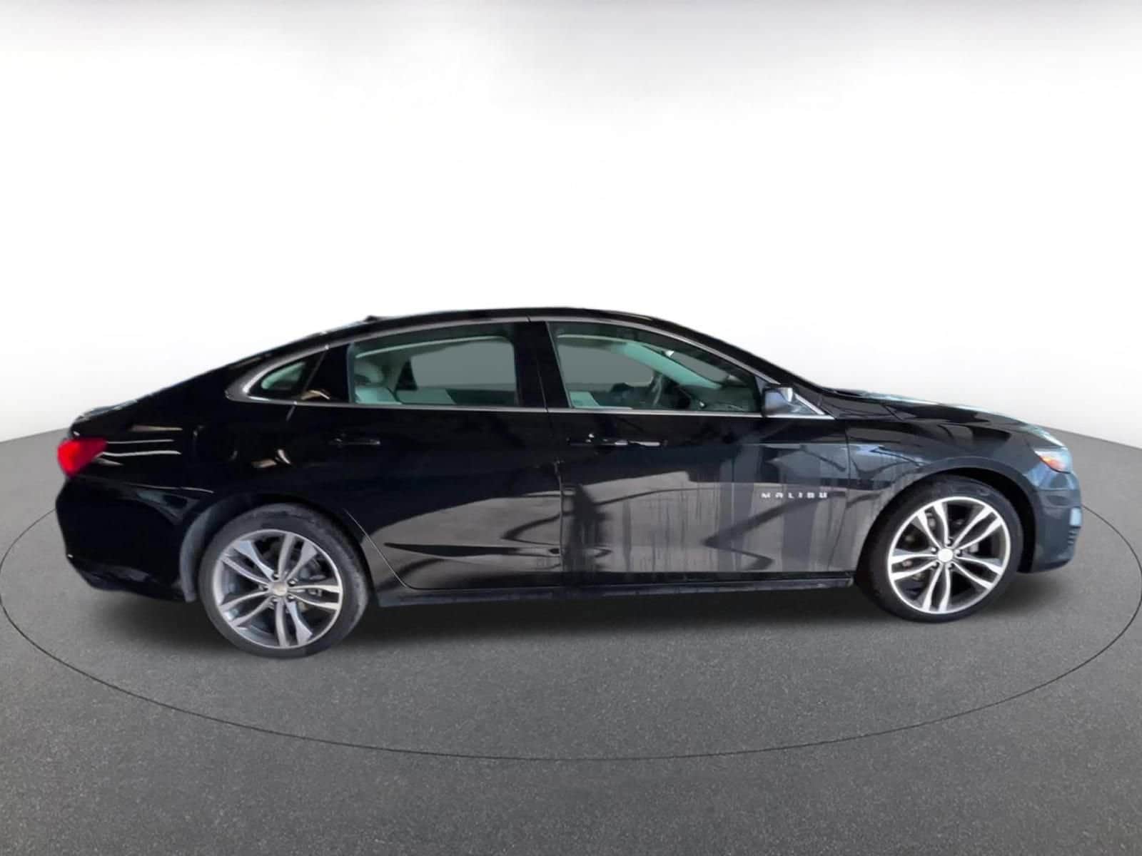 Thumbnail: 2024 Chevrolet Malibu - 16