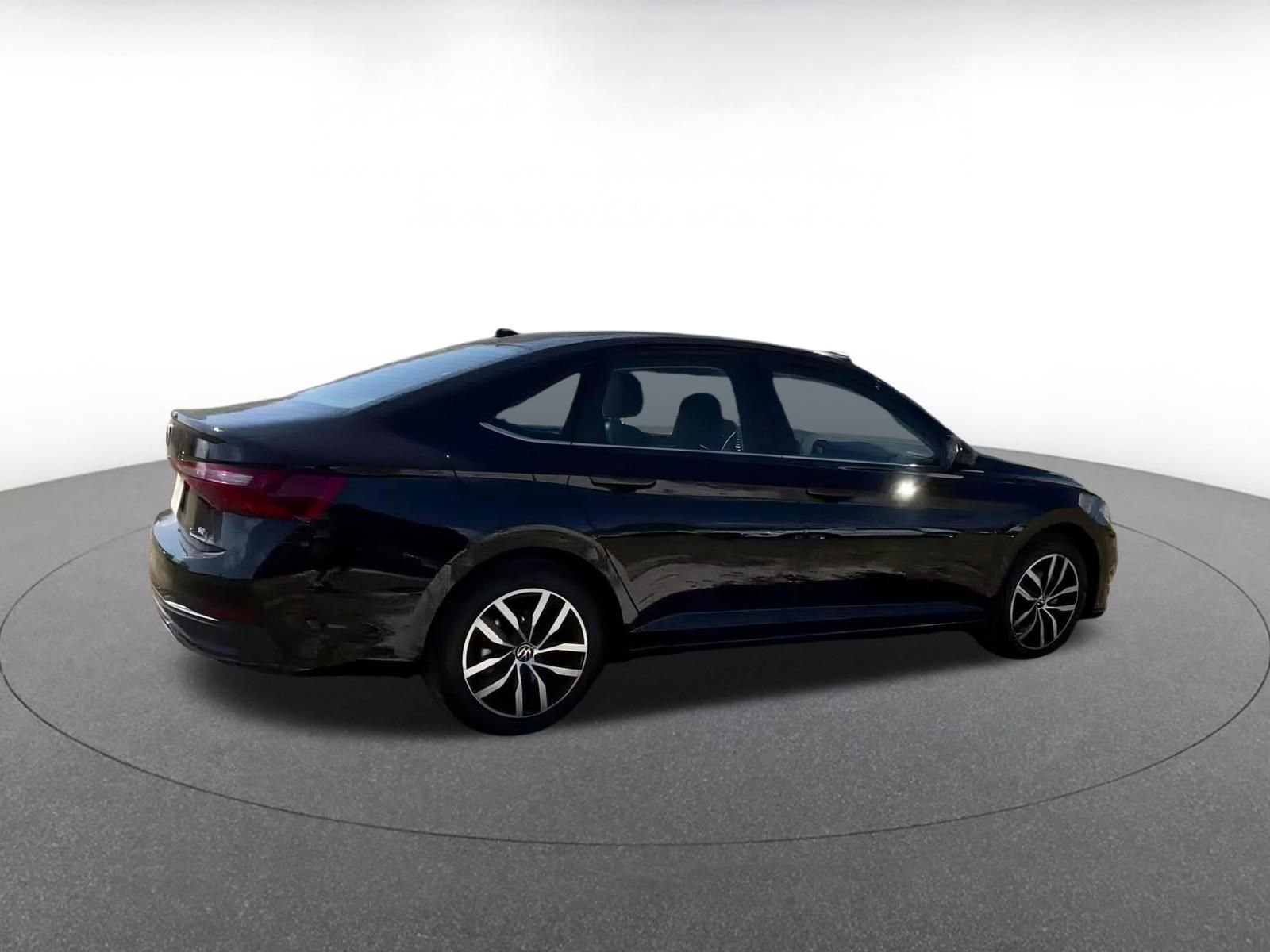 Thumbnail: 2025 Volkswagen Jetta - 14