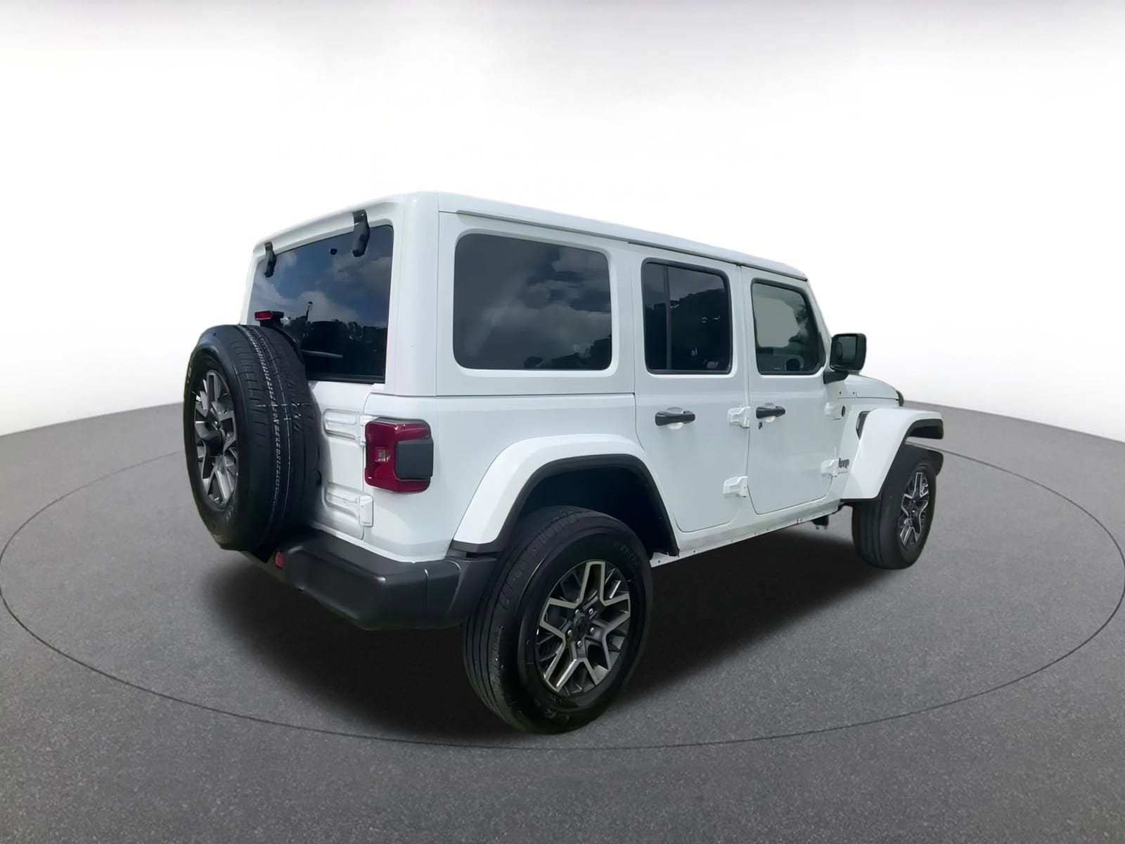 Thumbnail: 2025 Jeep Wrangler - 15