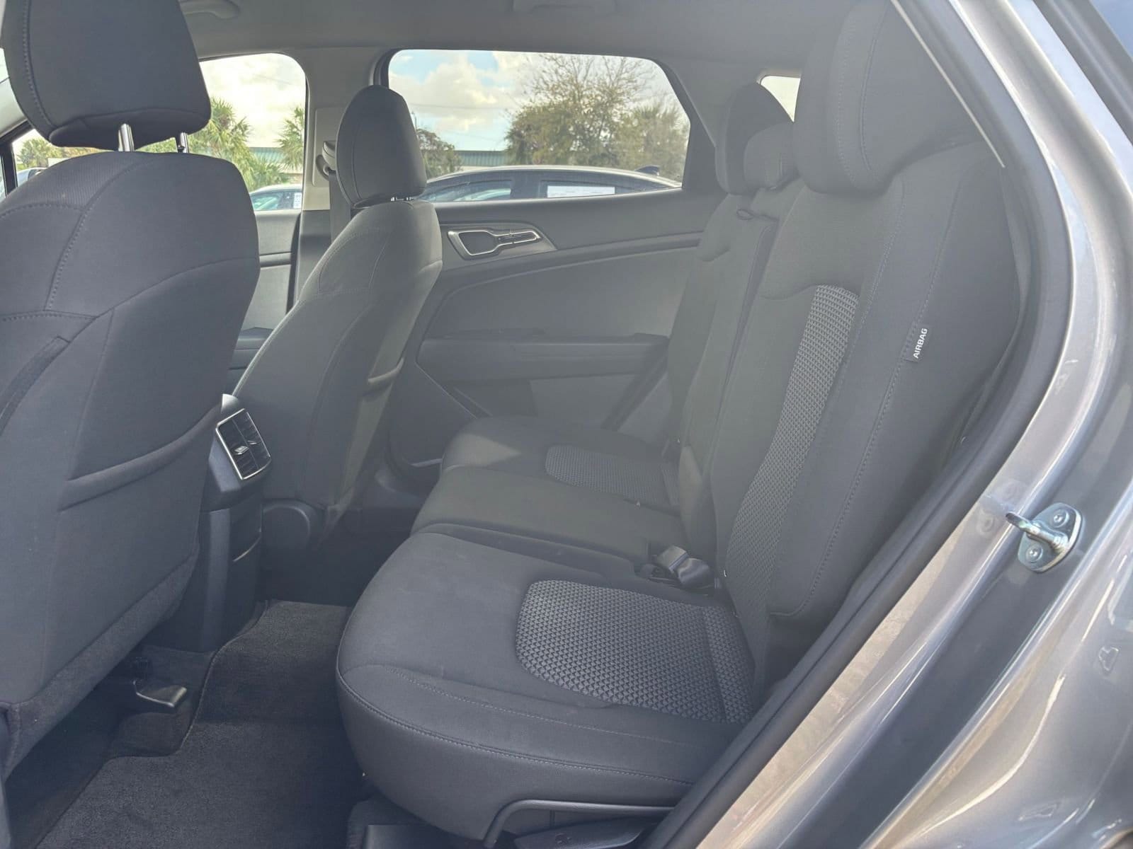 Thumbnail: 2025 Kia Sportage - 25