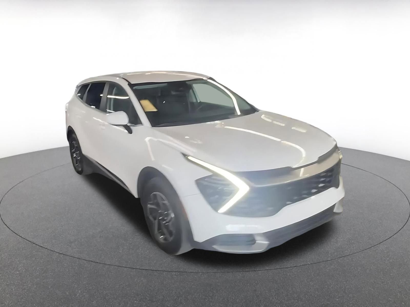 Thumbnail: 2025 Kia Sportage - 3