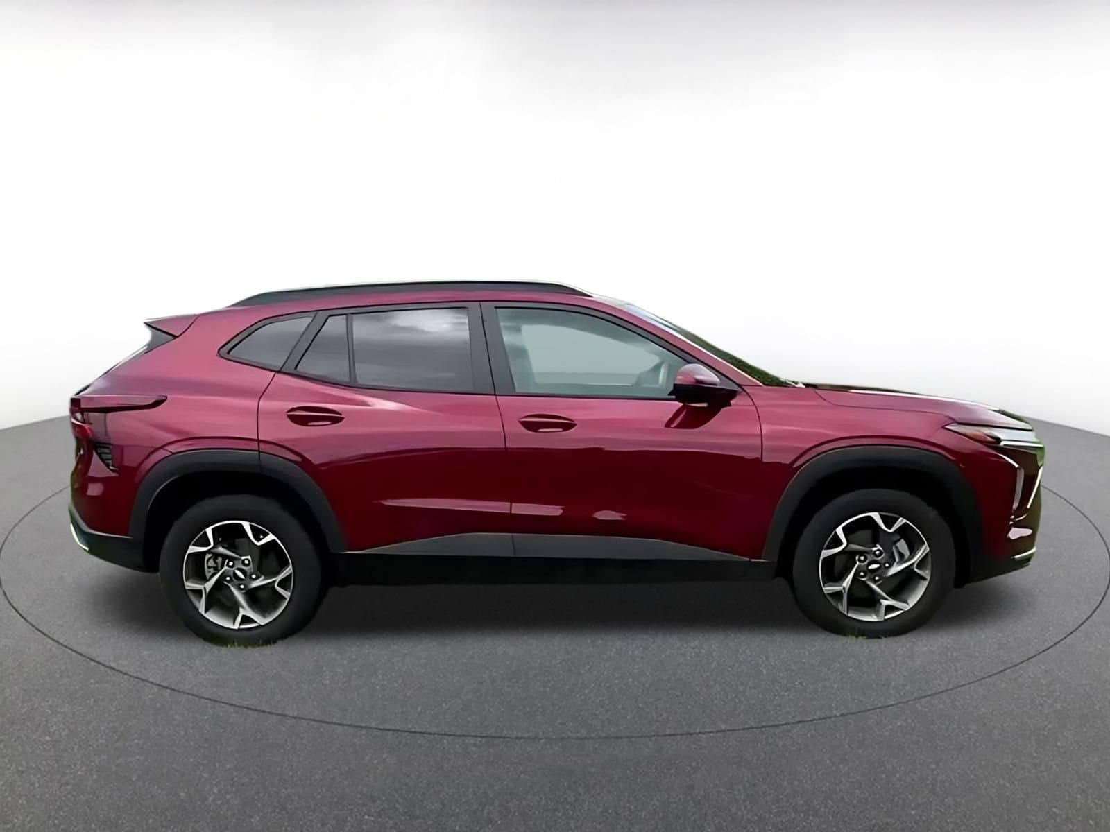 Thumbnail: 2025 Chevrolet Trax - 15
