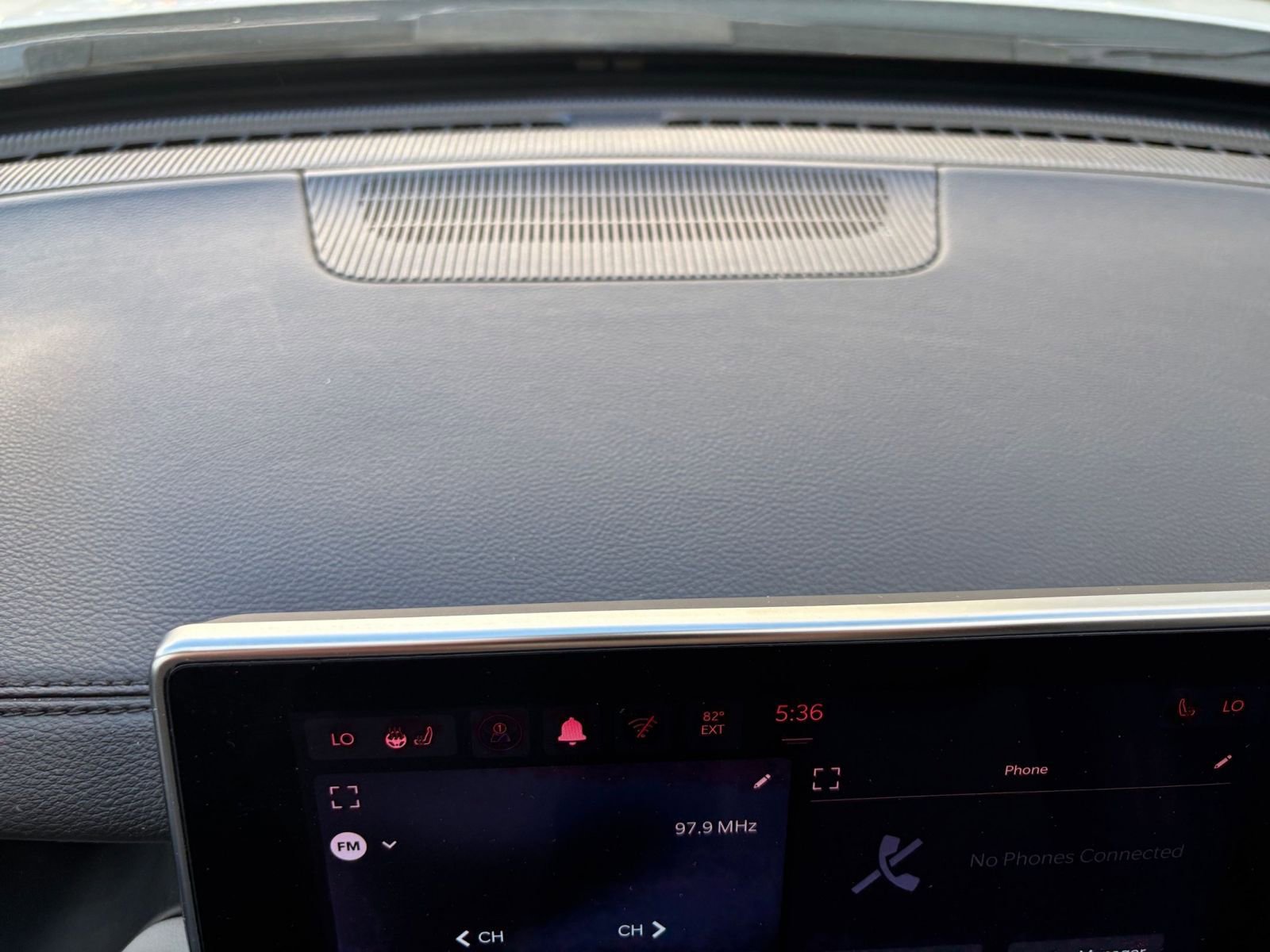 Thumbnail: 2025 Jeep Compass - 17