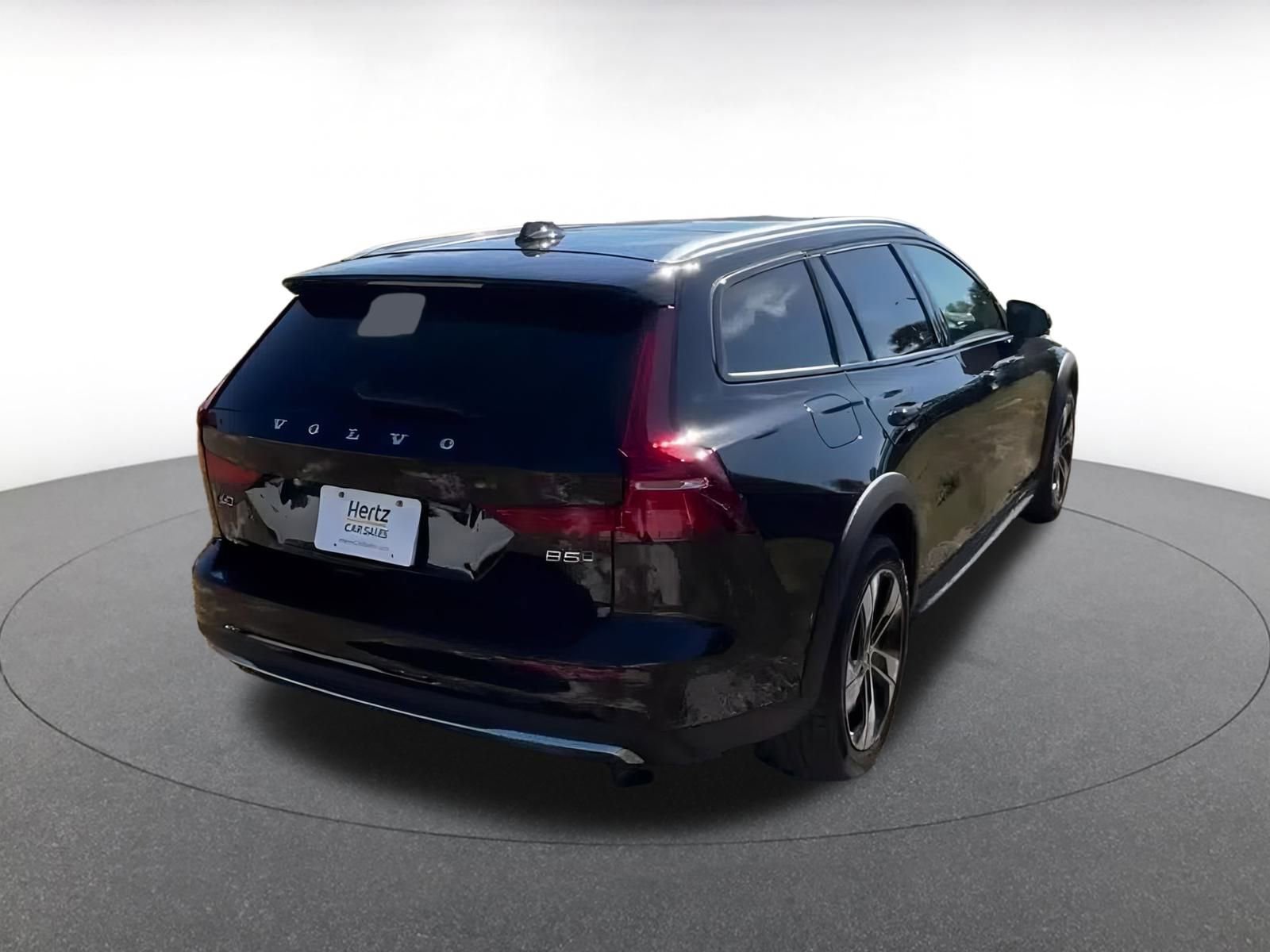 Thumbnail: 2025 Volvo S60 - 14