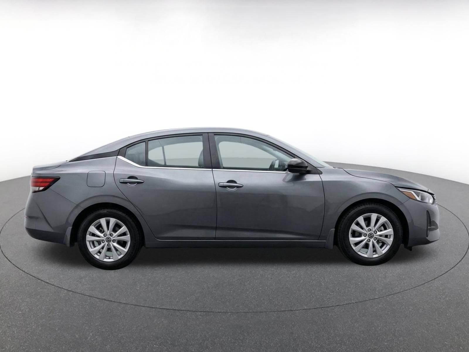Thumbnail: 2025 Nissan Sentra - 10