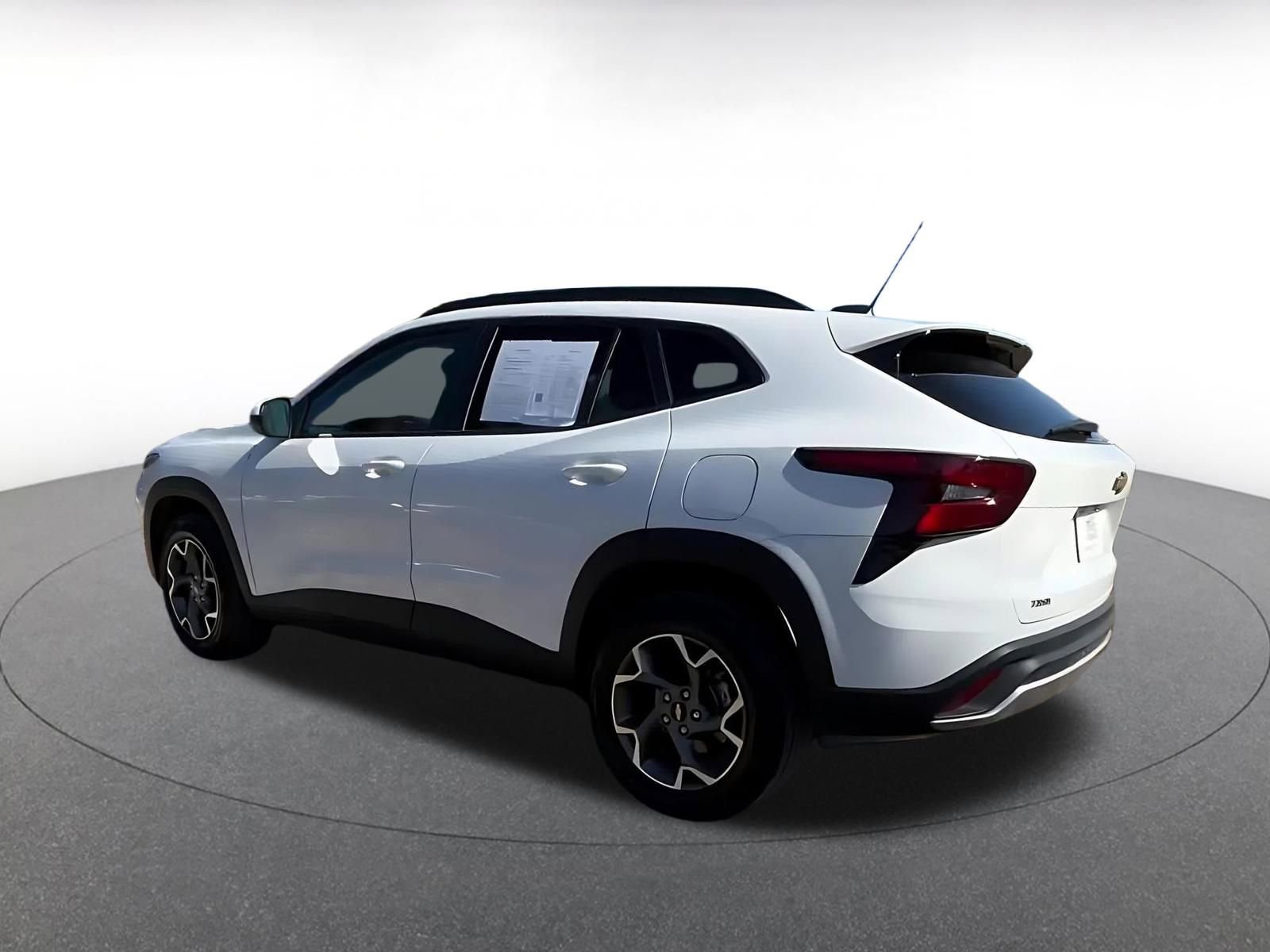 Thumbnail: 2025 Chevrolet Trax - 10