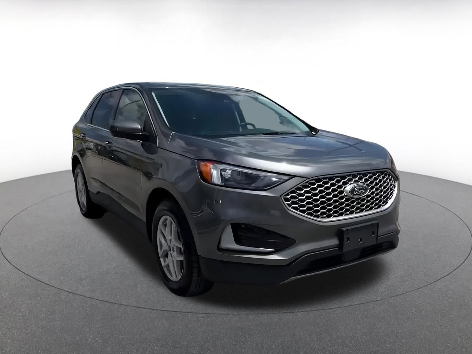 Thumbnail: 2024 Ford Edge - 3