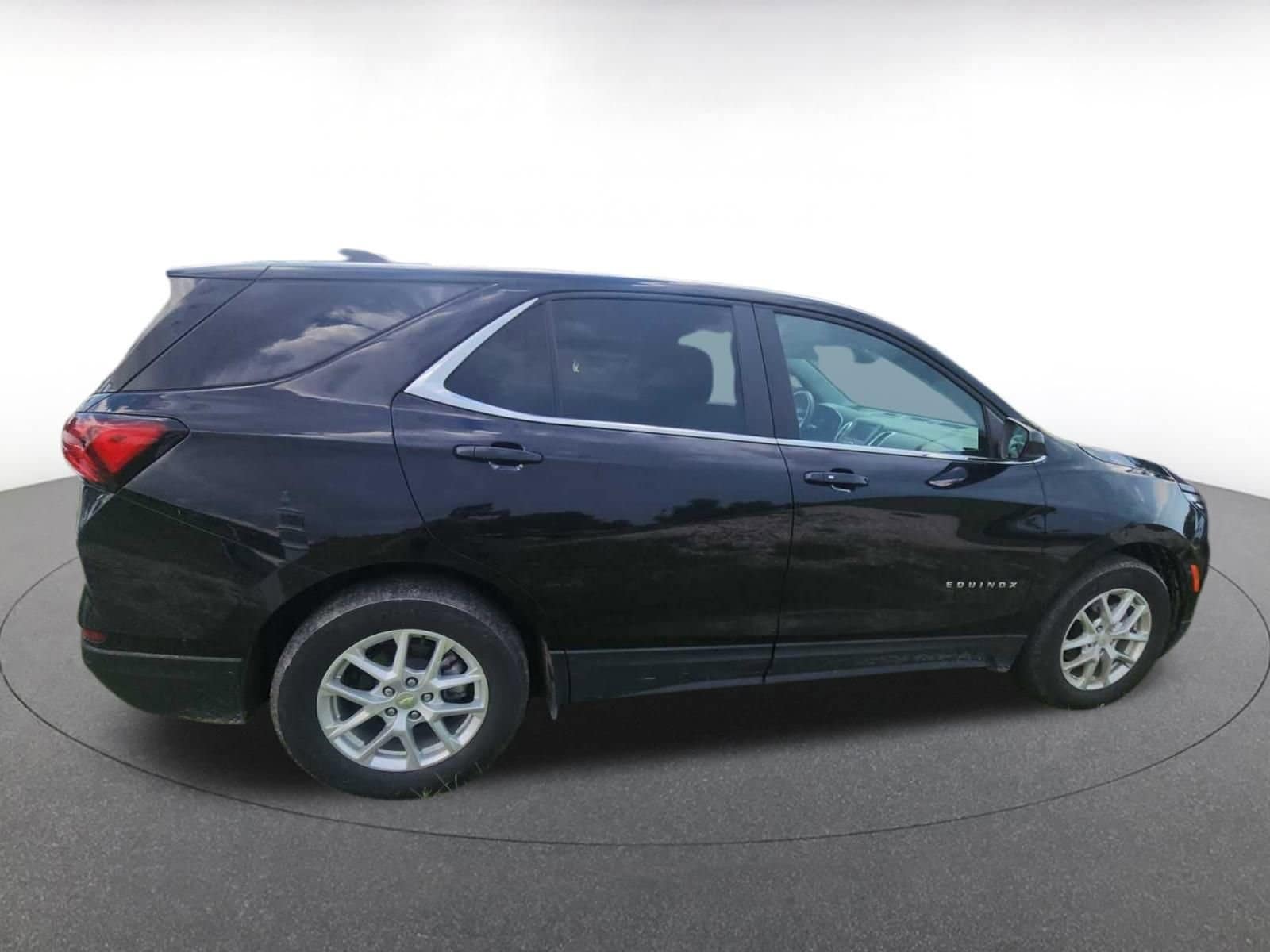 Thumbnail: 2024 Chevrolet Equinox - 8