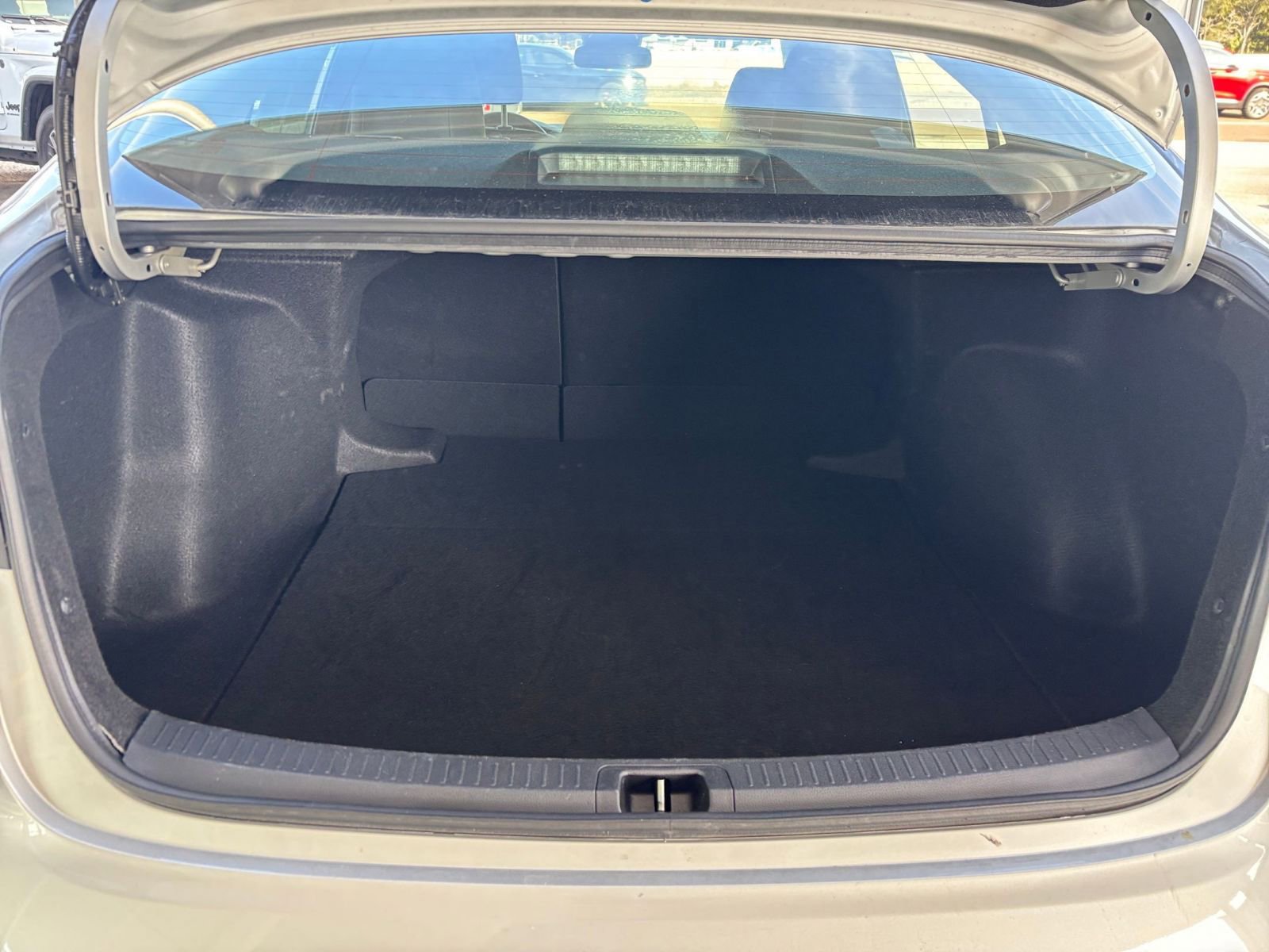 Thumbnail: 2025 Toyota Corolla - 32