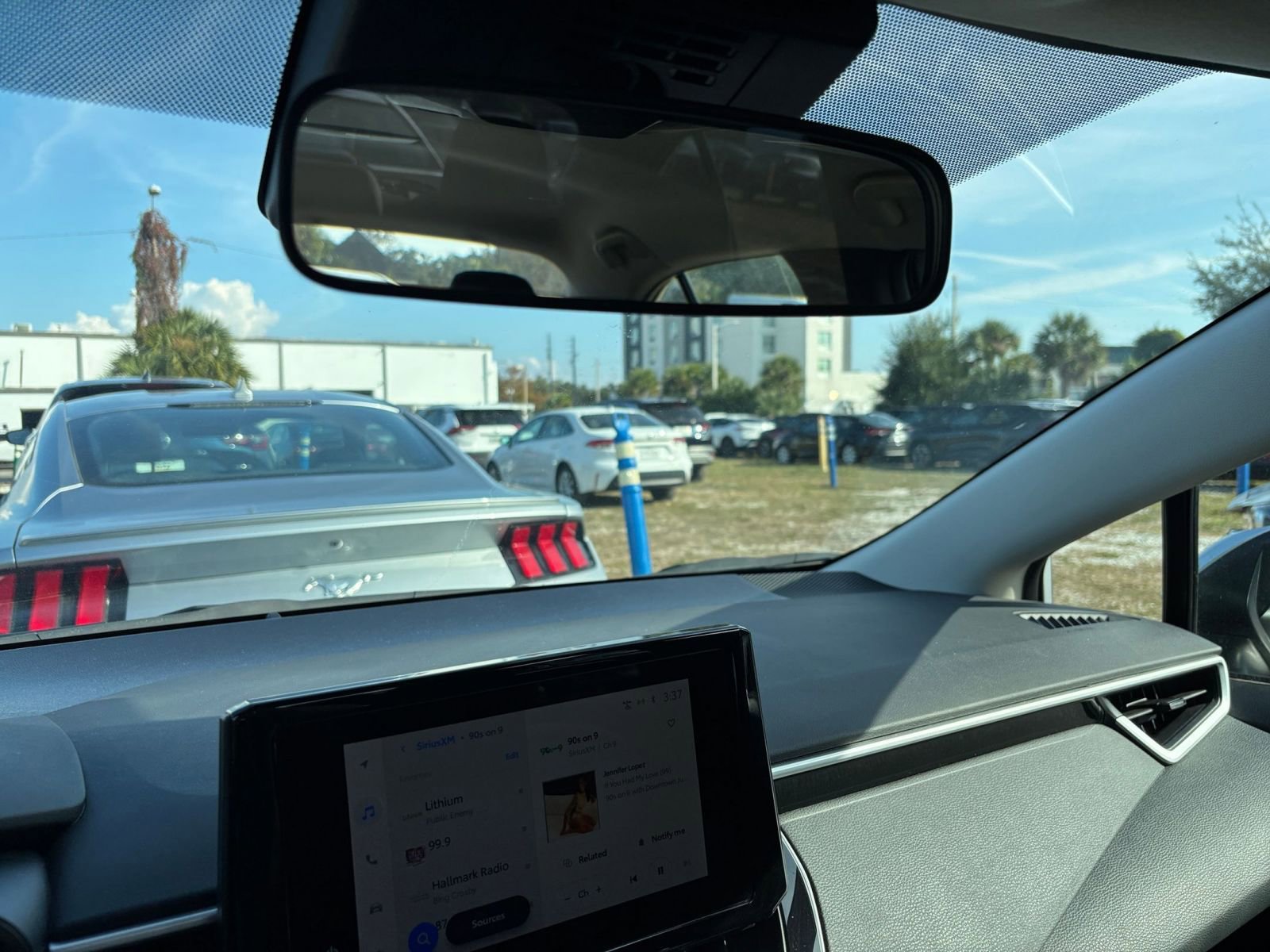 Thumbnail: 2025 Toyota Corolla - 35