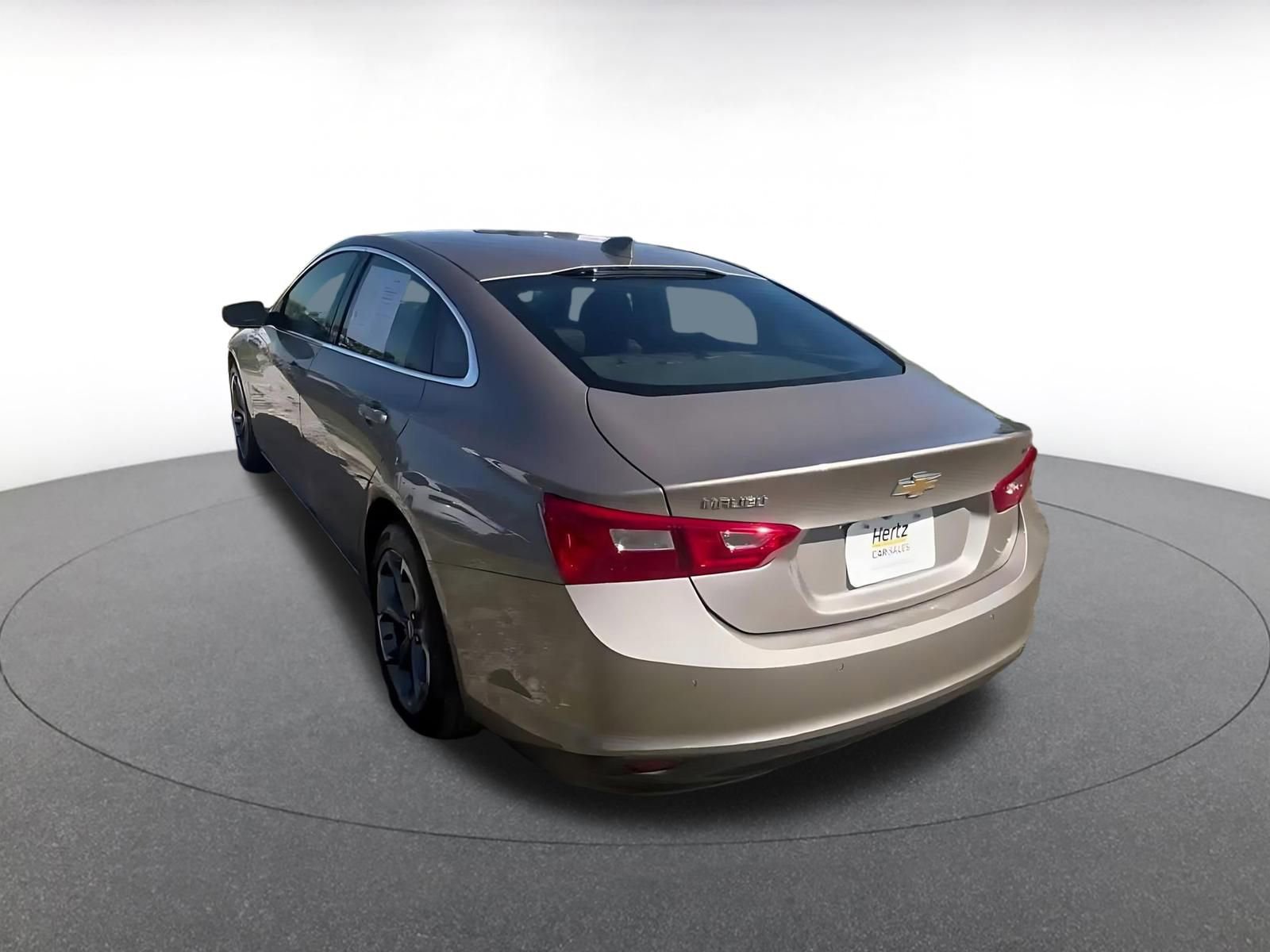 Thumbnail: 2024 Chevrolet Malibu - 11