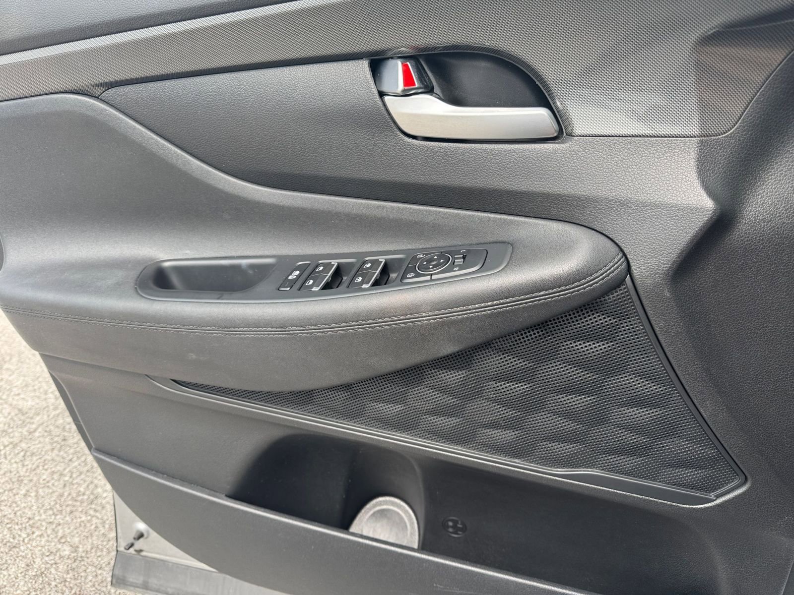 Thumbnail: 2023 Hyundai Santa Fe - 20